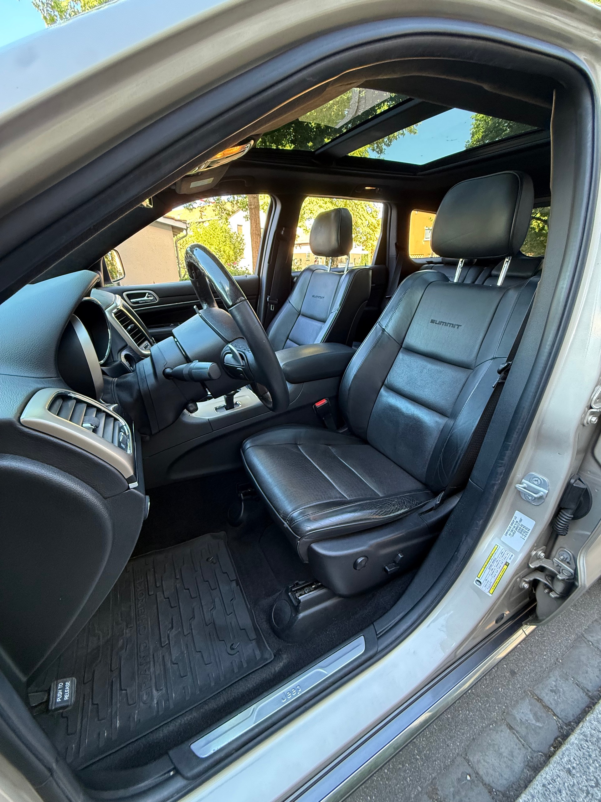 JEEP Grand Cherokee 3.0 CRD 250 Summit-image-13