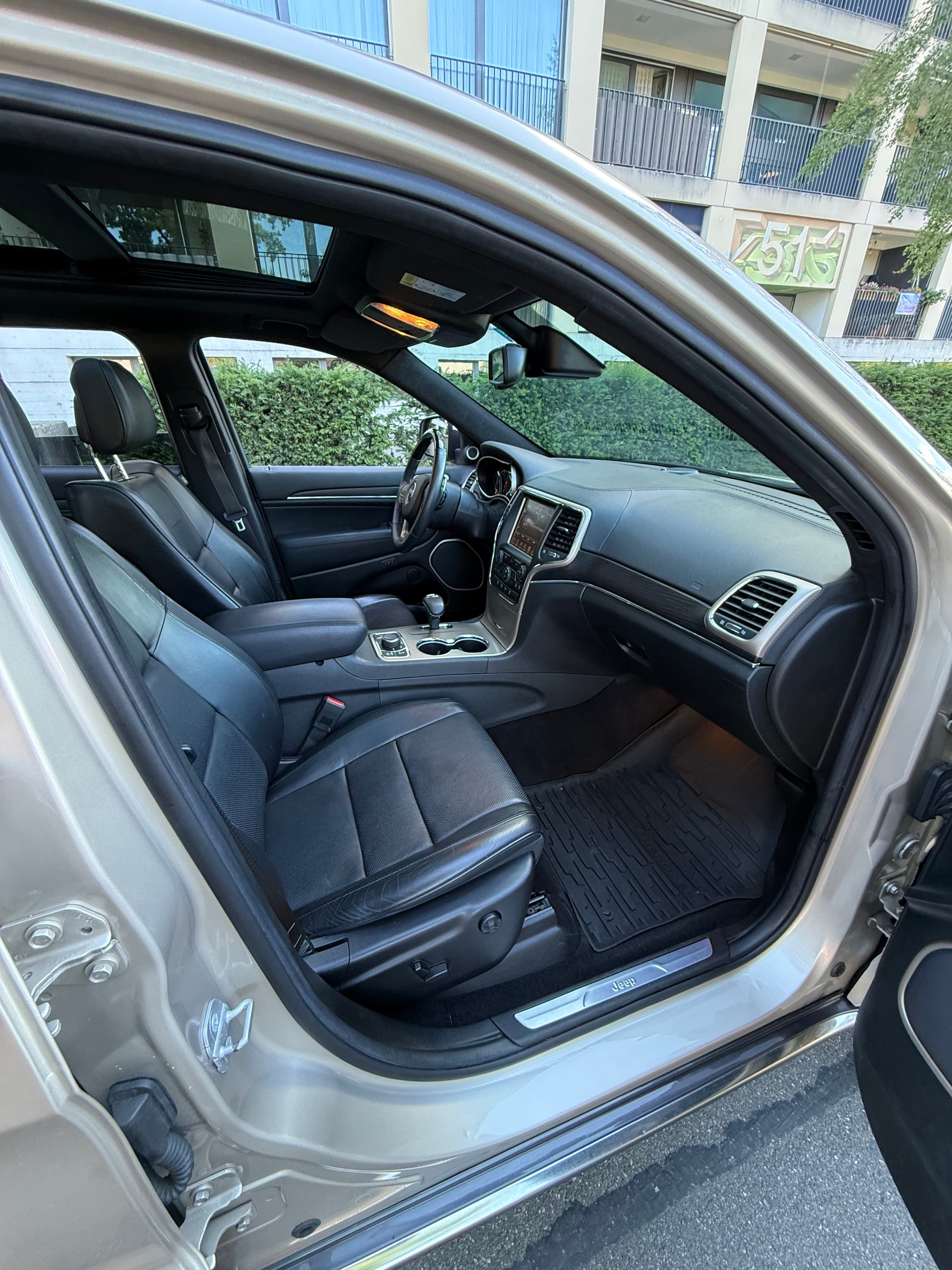 JEEP Grand Cherokee 3.0 CRD 250 Summit-image-11