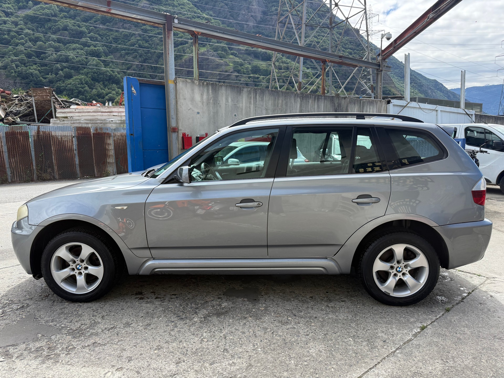 BMW X3 xDrive 30i (3.0si)-image-0