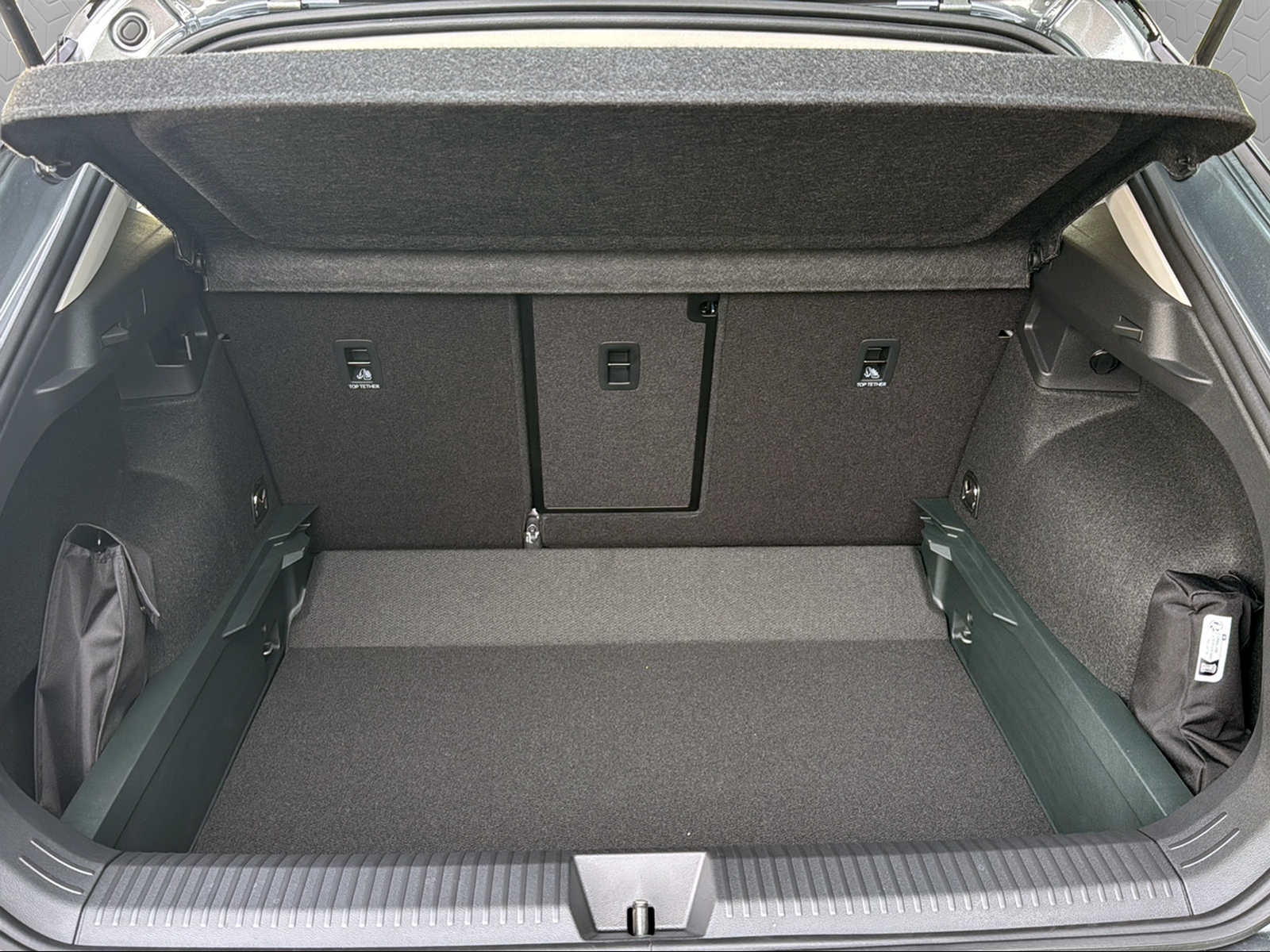 VW T-Roc 1.5 eTSI mHEV Life DSG-image-13