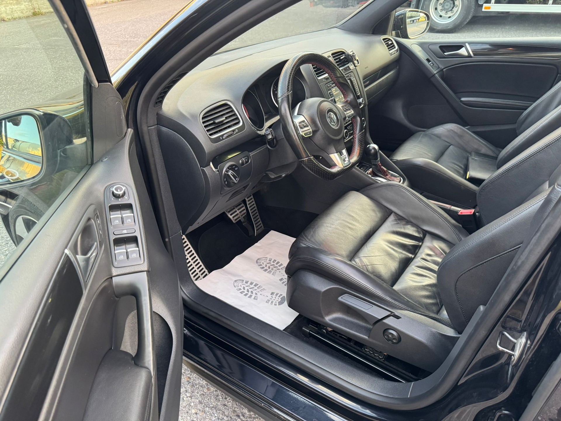 VW Golf 2.0 TSI GTI DSG-image-10