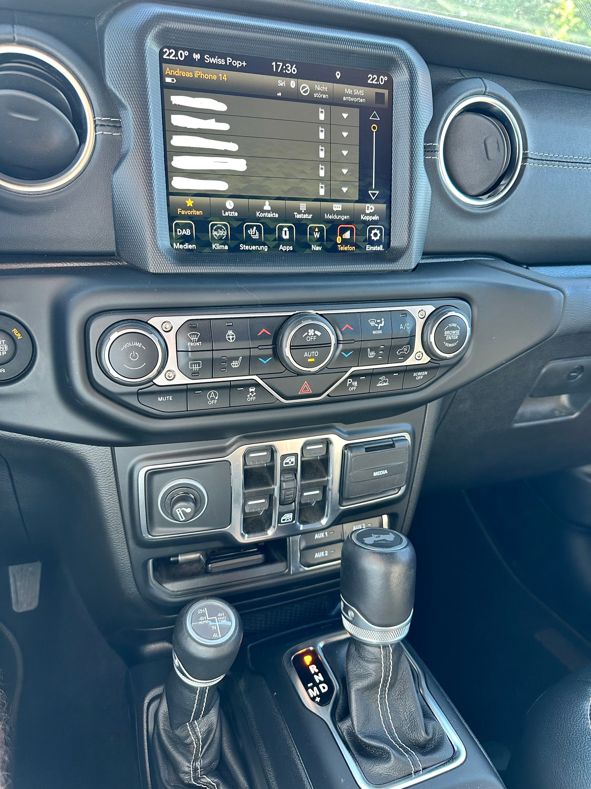 JEEP 2.0 Turbo 80th Anniversary Unlimited-image-7