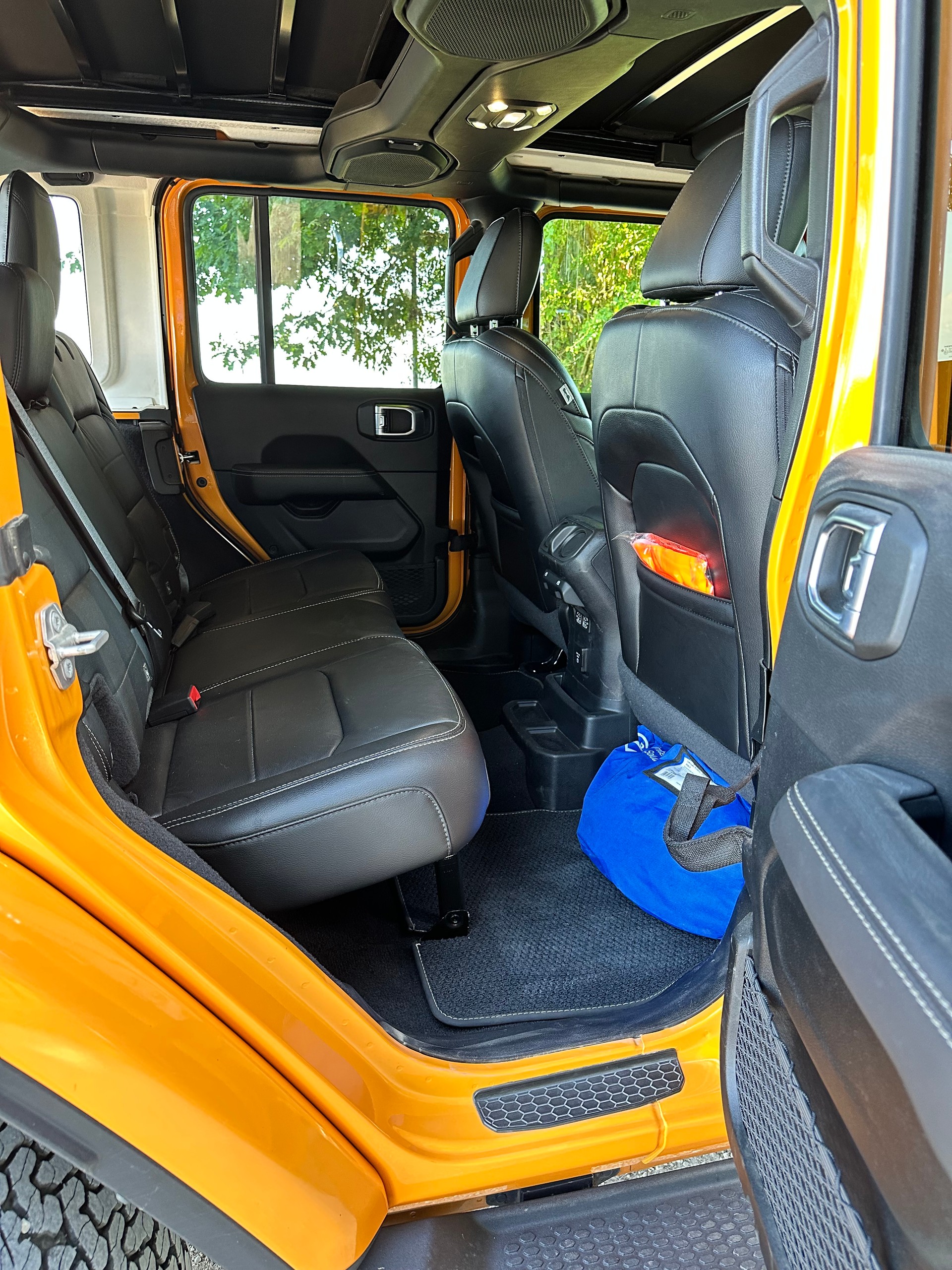 JEEP 2.0 Turbo 80th Anniversary Unlimited-image-10