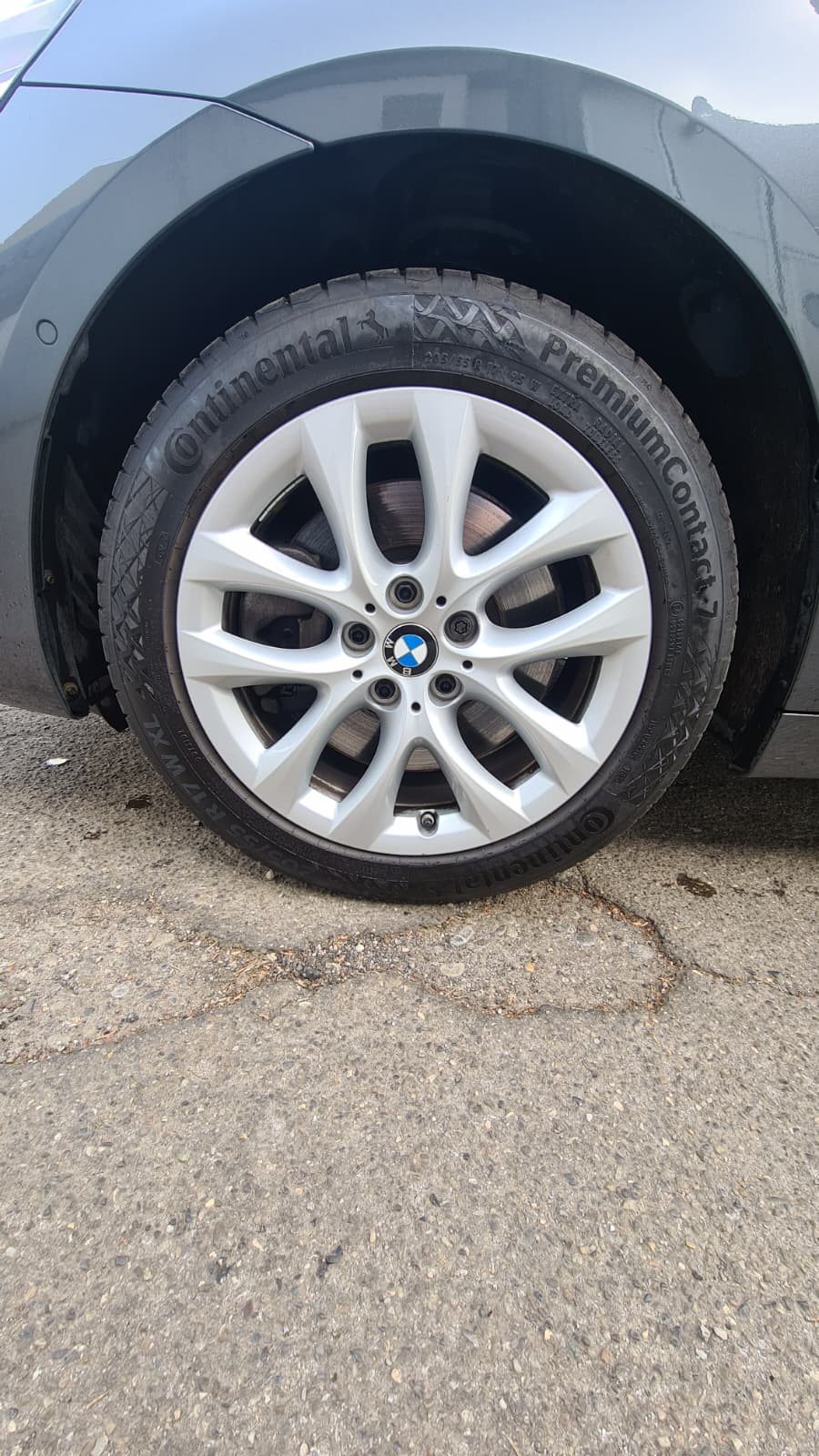 BMW 218d xDrive Gran Tourer Steptronic ** Gr-Navi ** Sitzheizung ** PDC V+H ** DAB-Radio ** Frisch Ab MFK & Service **-image-16
