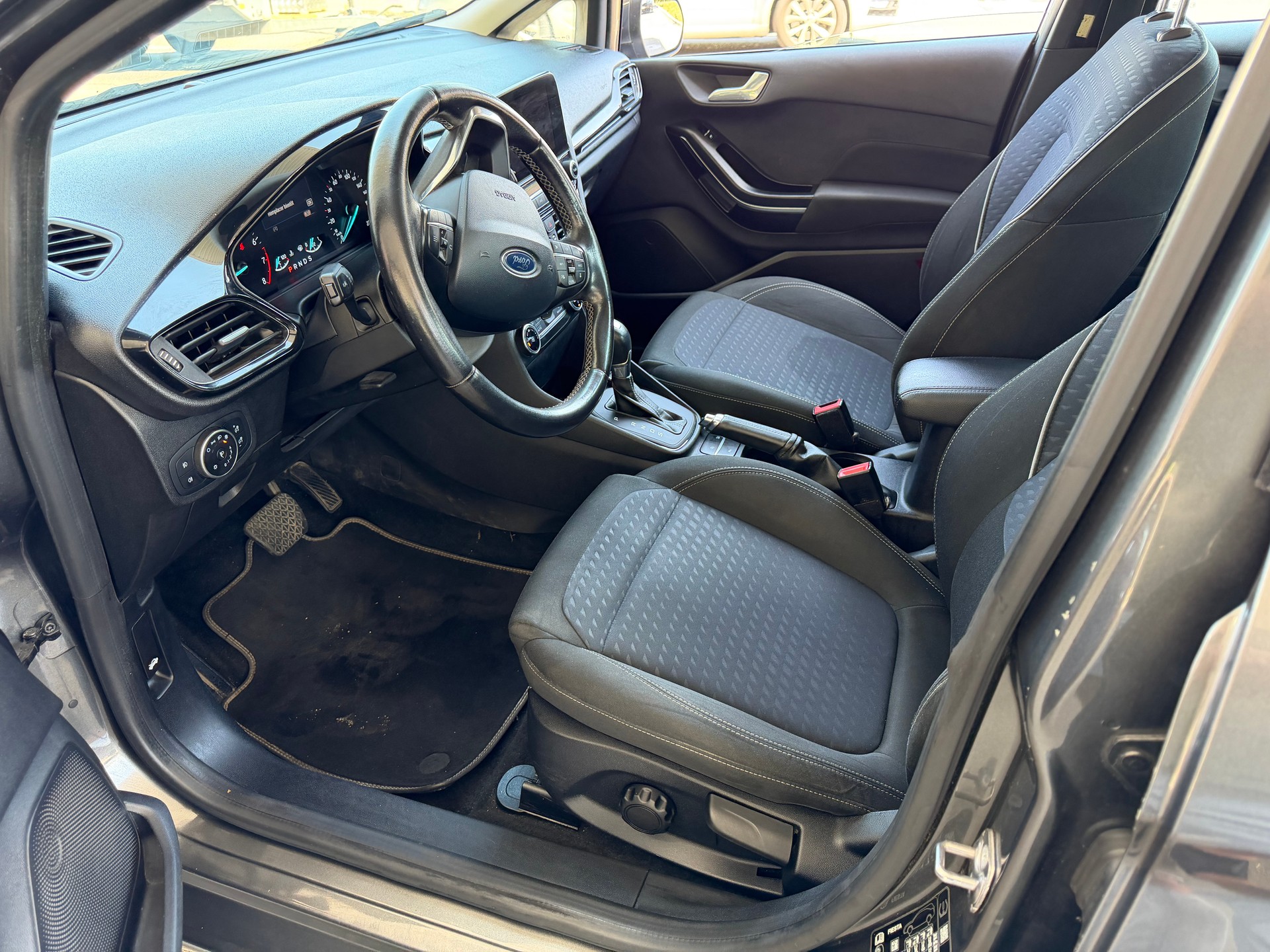 FORD Fiesta 1.0 SCTi Titanium Automat-ab Mfk-image-4