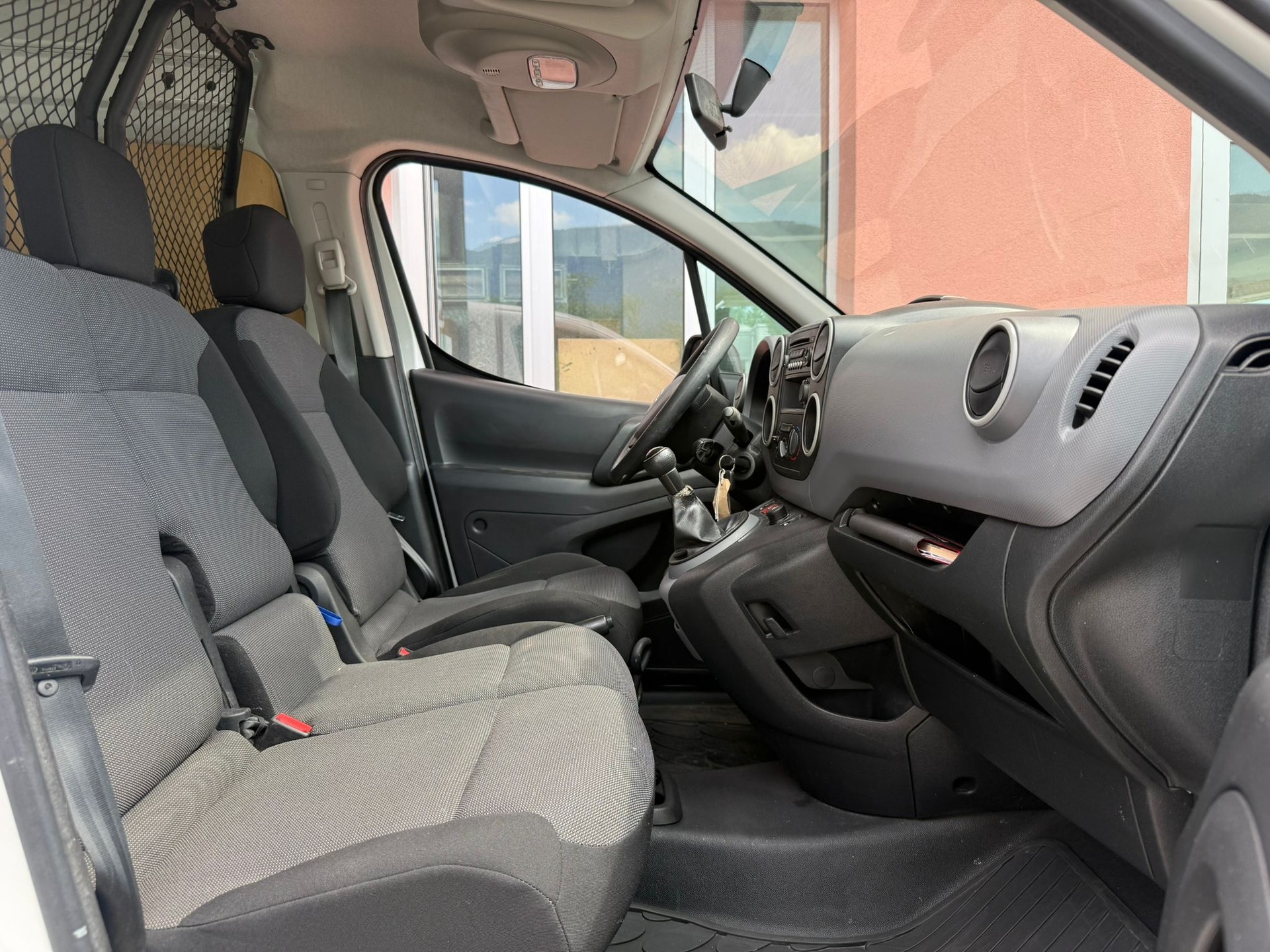 CITROEN Berlingo 1.6 VTi 98 Komfort-image-12