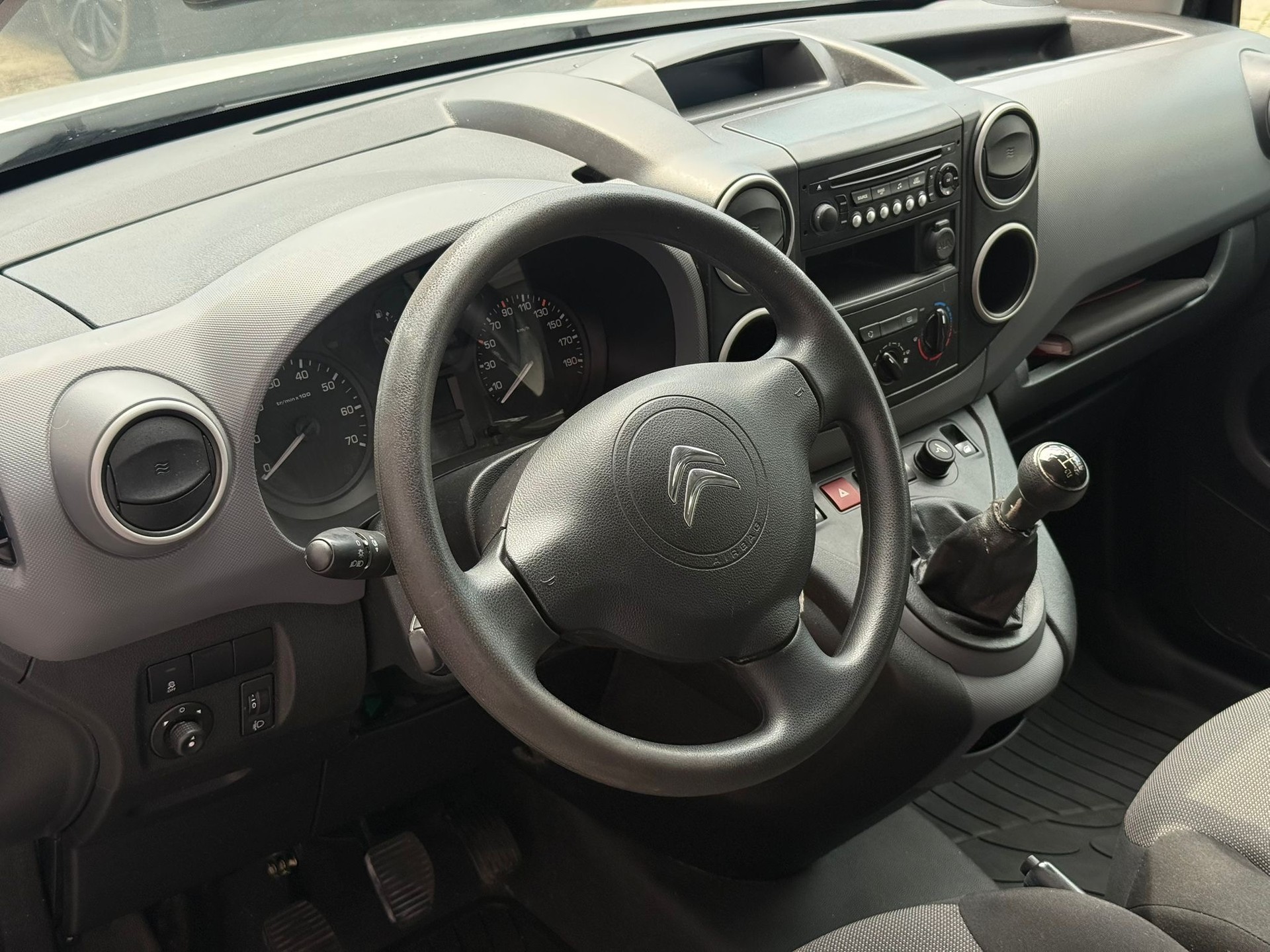 CITROEN Berlingo 1.6 VTi 98 Komfort-image-9