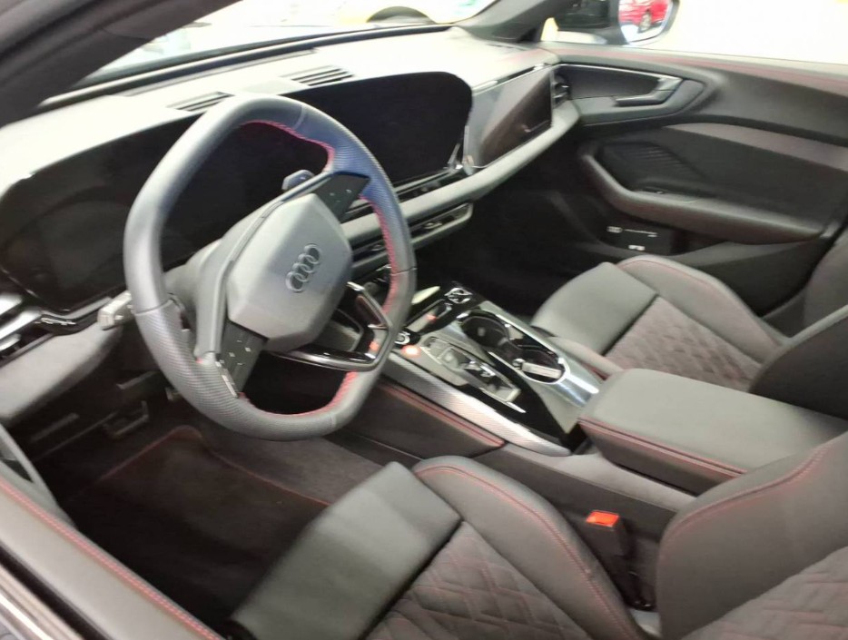 AUDI S5 Avant TFSI quattro S tronic-image-6