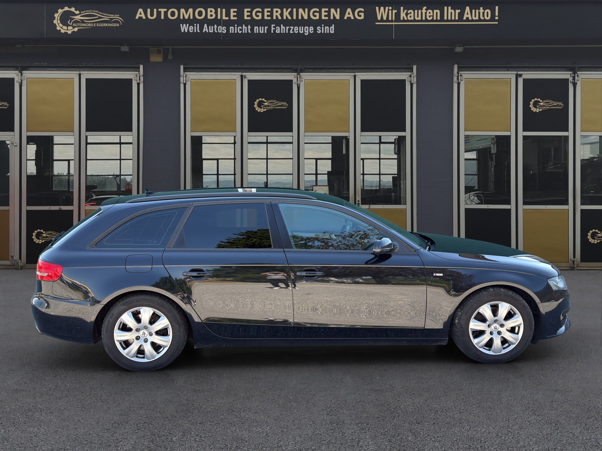 AUDI A4 Avant 2.0 TFSI multitronic-image-3