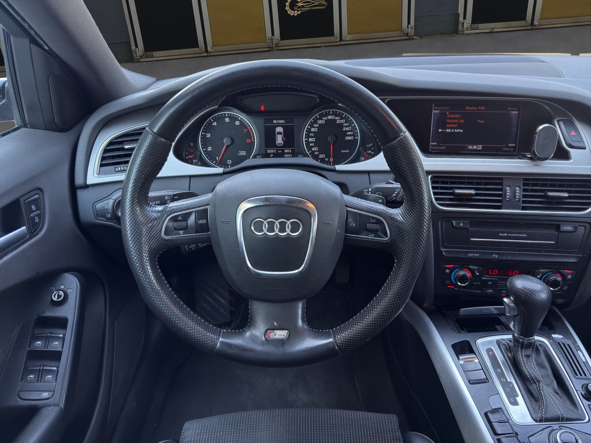 AUDI A4 Avant 2.0 TFSI multitronic-image-11