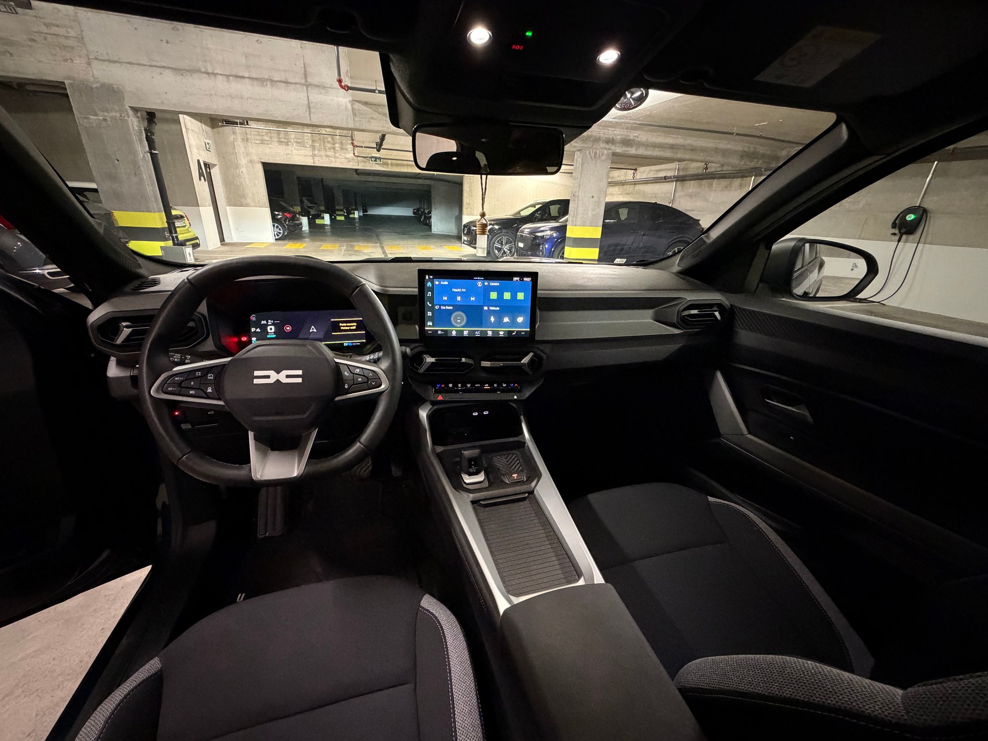 DACIA 1.8 Hybrid Journey-image-3