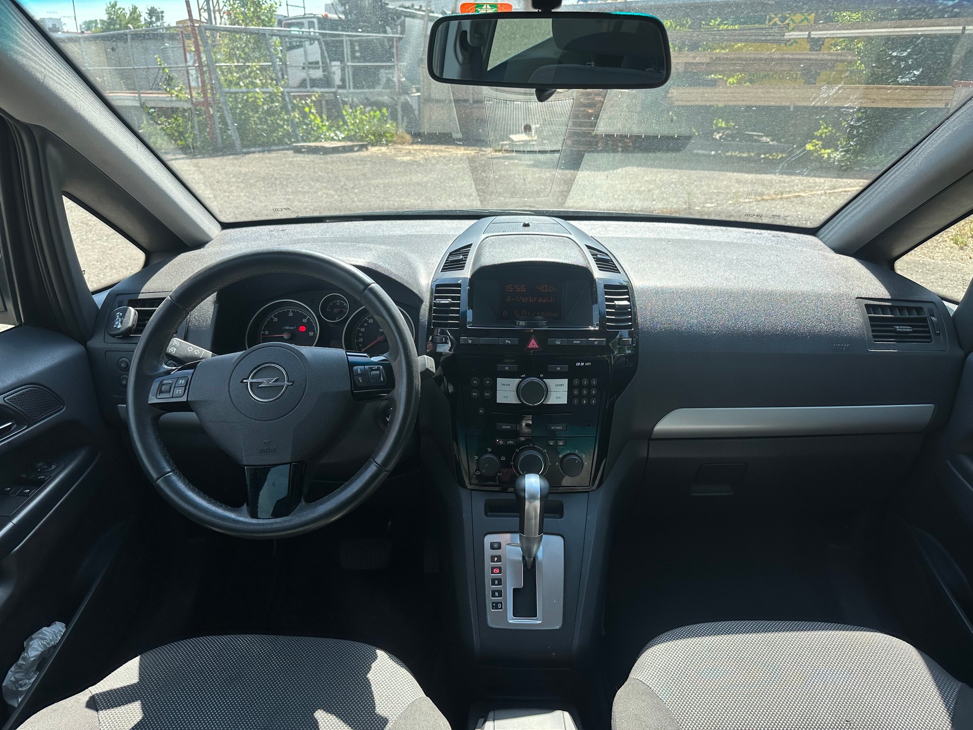 OPEL Zafira 1.9 CDTI Anniversary Edition Automatic-image-5