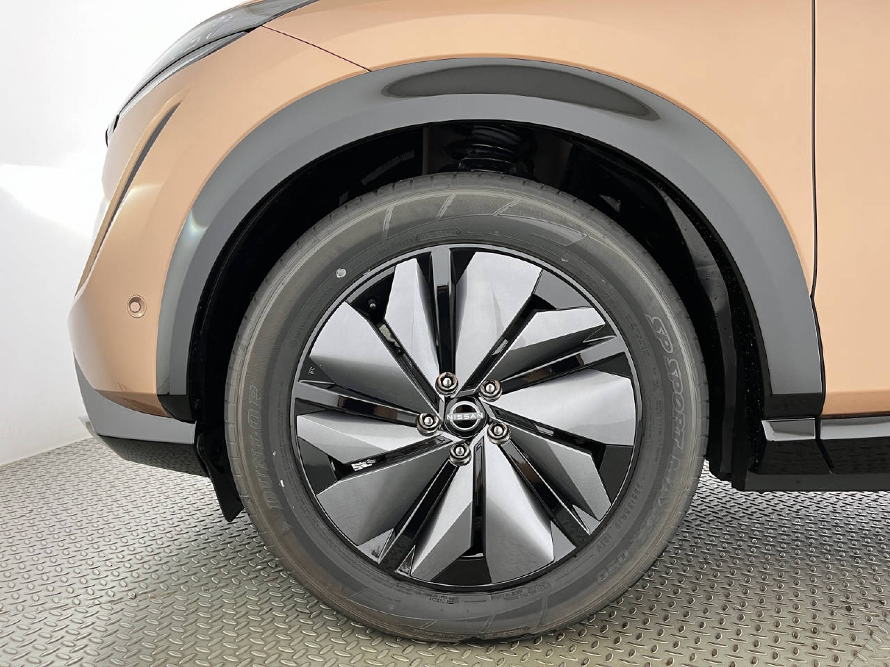 NISSAN Ariya Evolve e-4orce-image-5