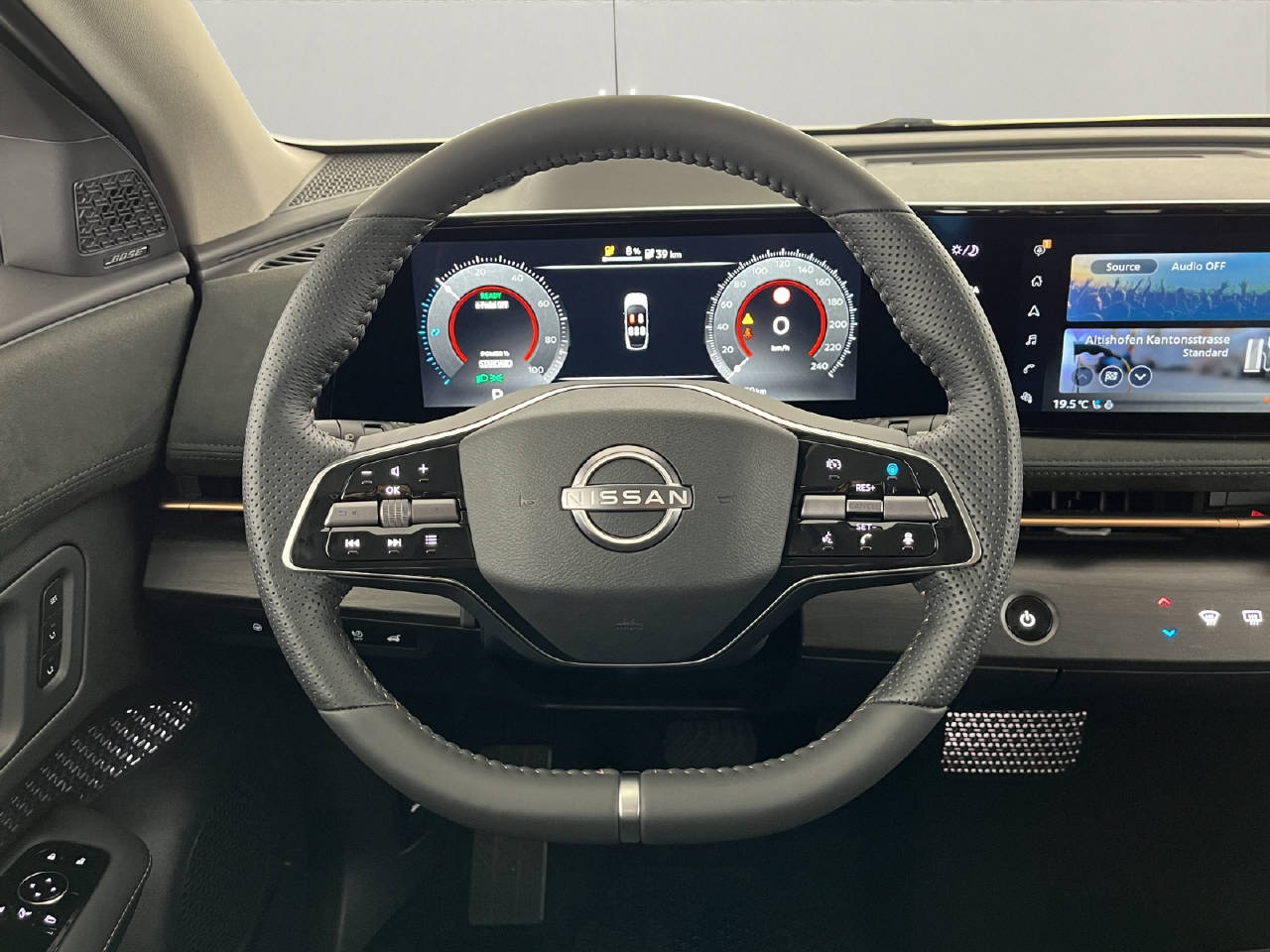 NISSAN Ariya Evolve e-4orce-image-9