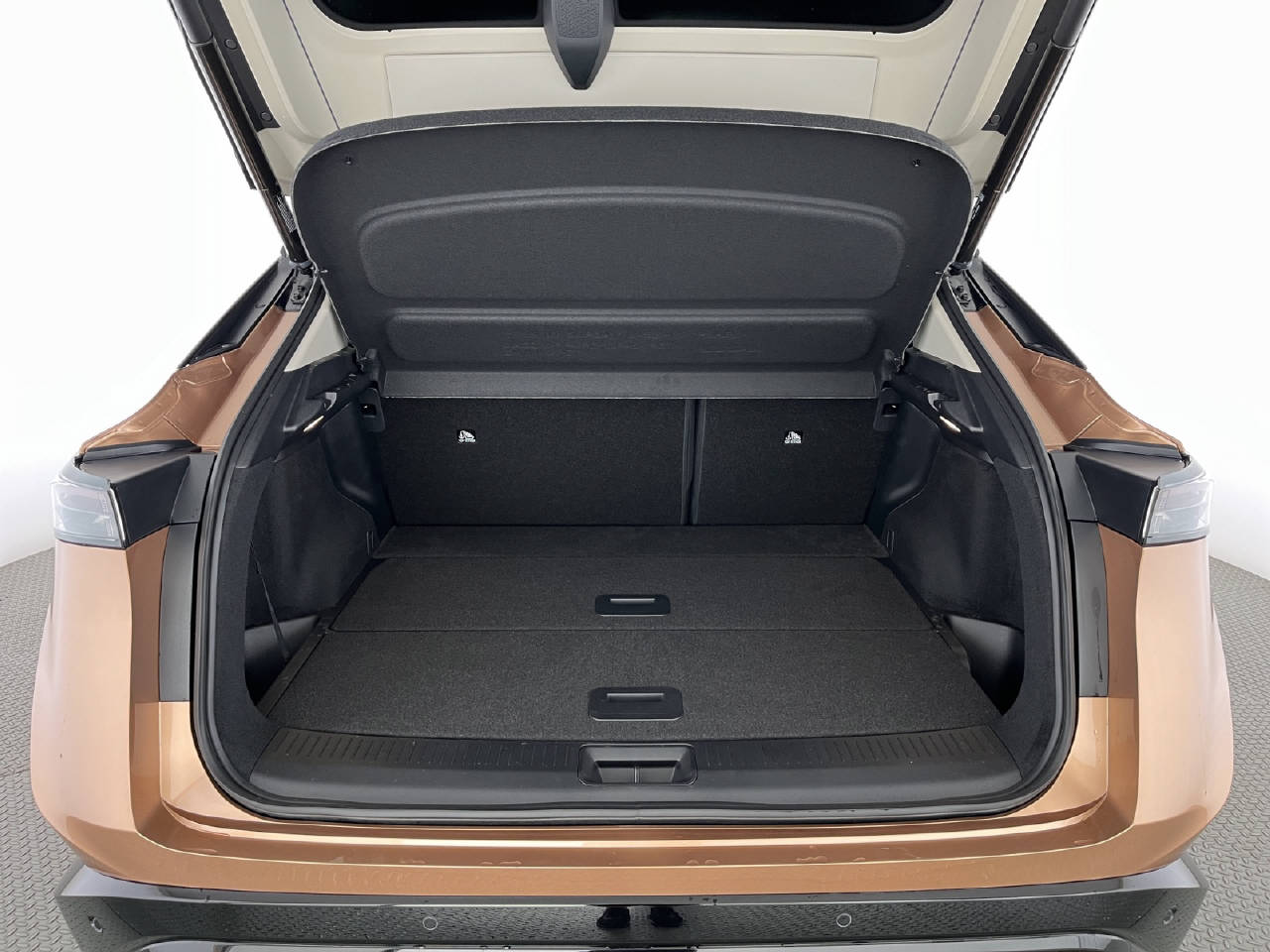 NISSAN Ariya Evolve e-4orce-image-17