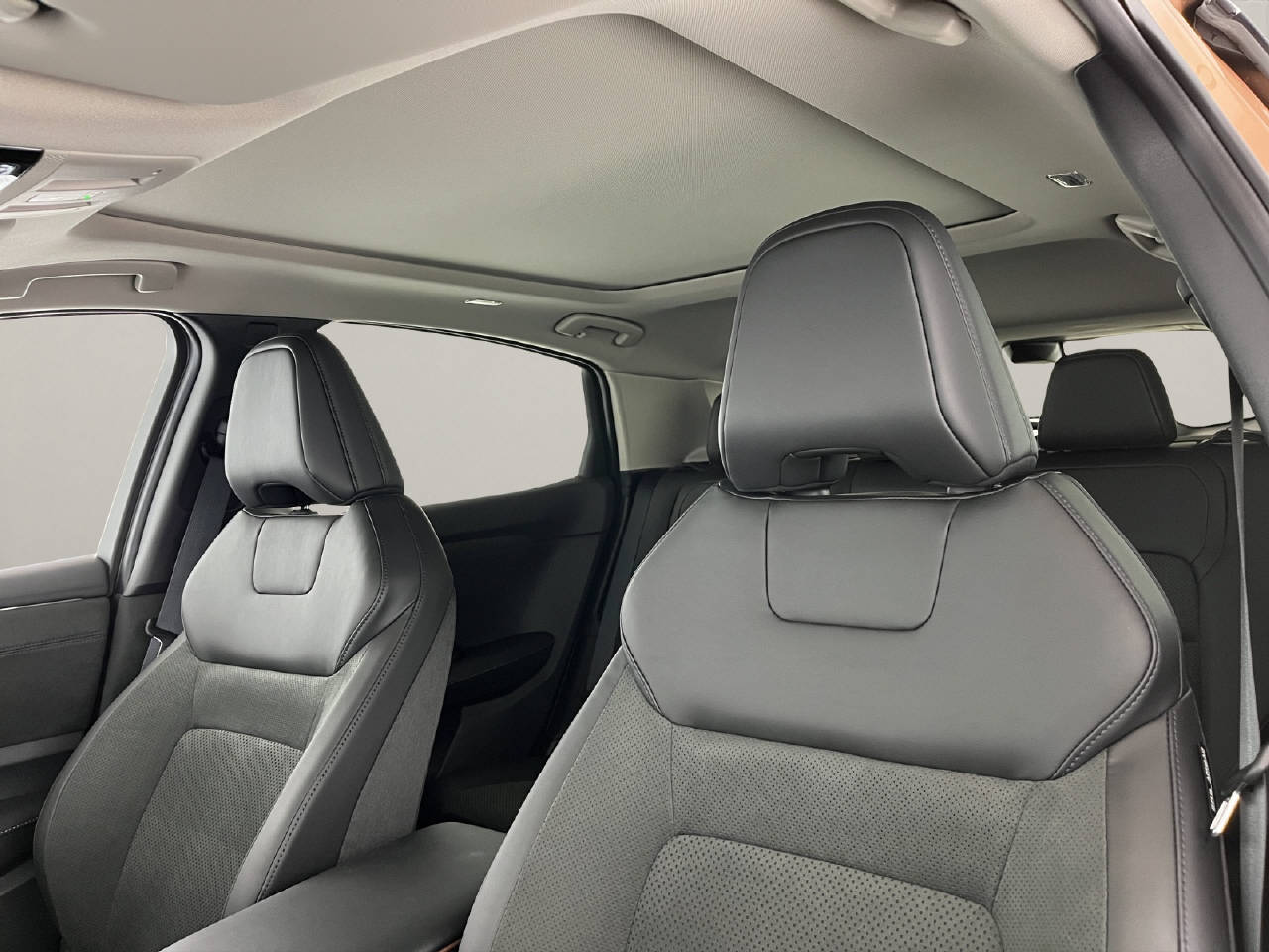 NISSAN Ariya Evolve e-4orce-image-14