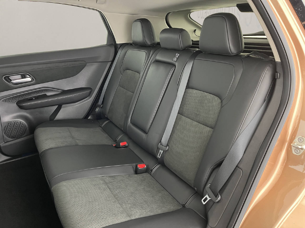 NISSAN Ariya Evolve e-4orce-image-16