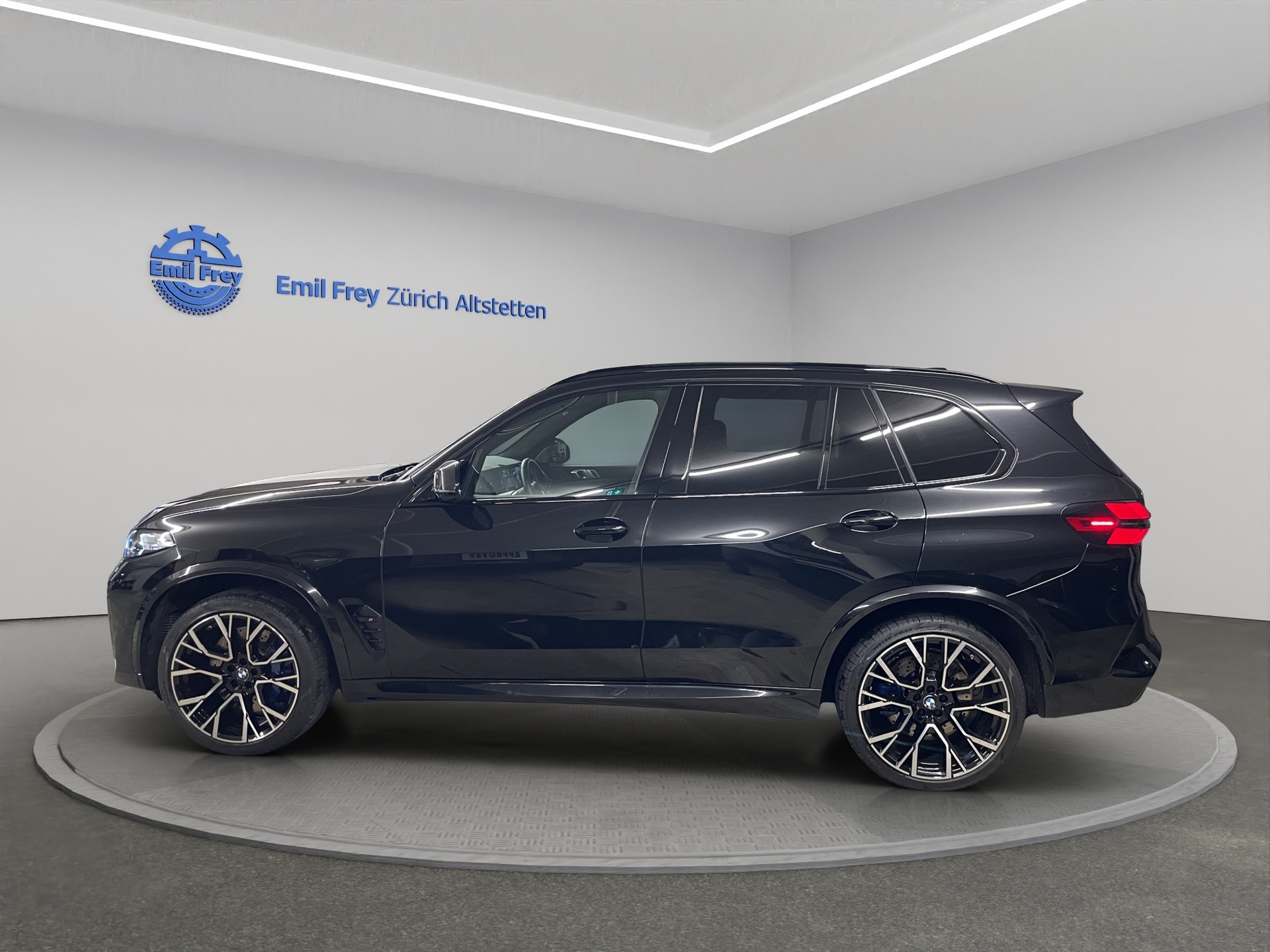 BMW X5 M Competition-image-4