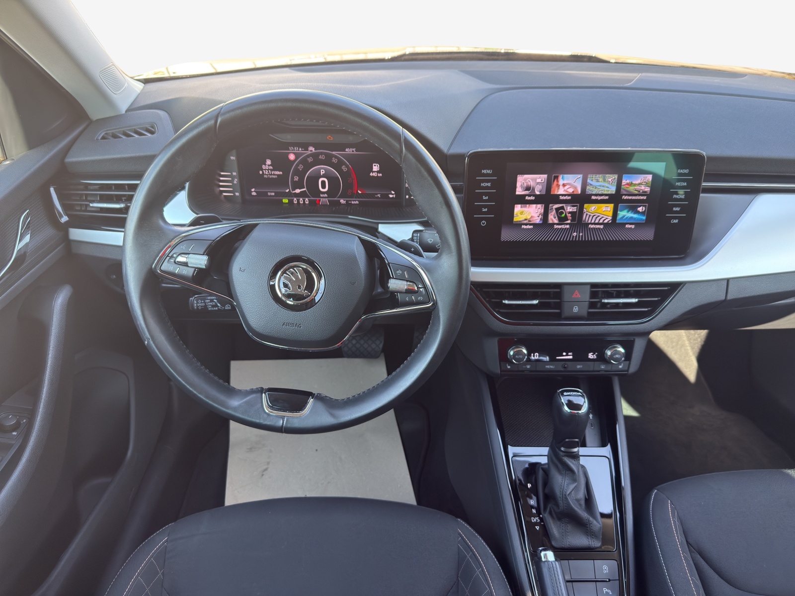 SKODA Kamiq 1.0 TSI Ambition DSG-image-9