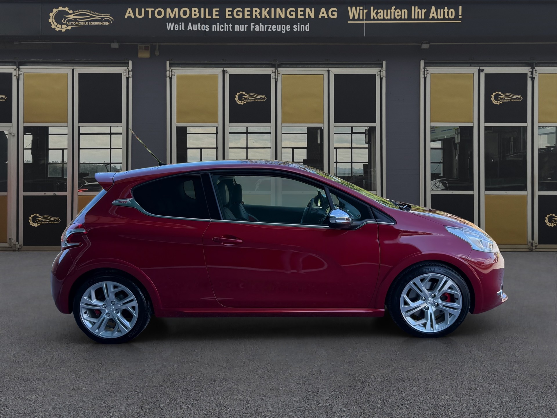 PEUGEOT 208 1.6 Turbo GTi-image-3
