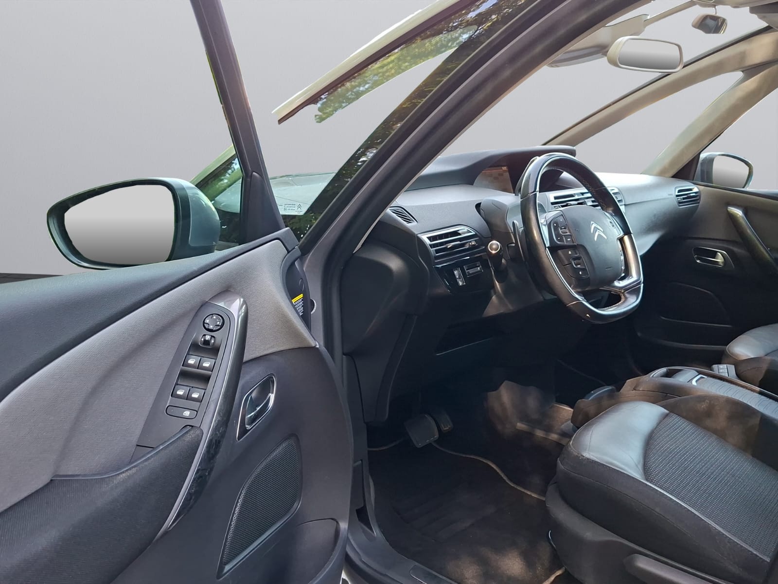 CITROEN Grand C4 Picasso 1.6i 16V THP Feel Edition EAT6-image-11
