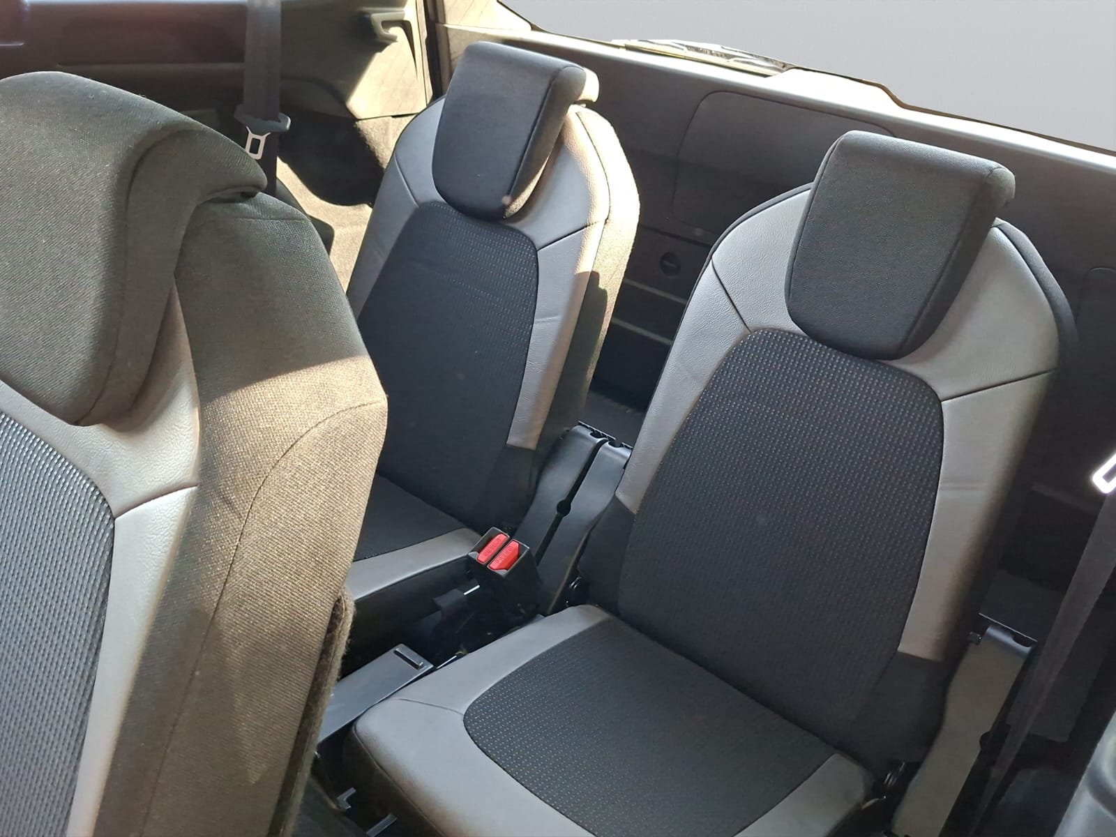 CITROEN Grand C4 Picasso 1.6i 16V THP Feel Edition EAT6-image-8