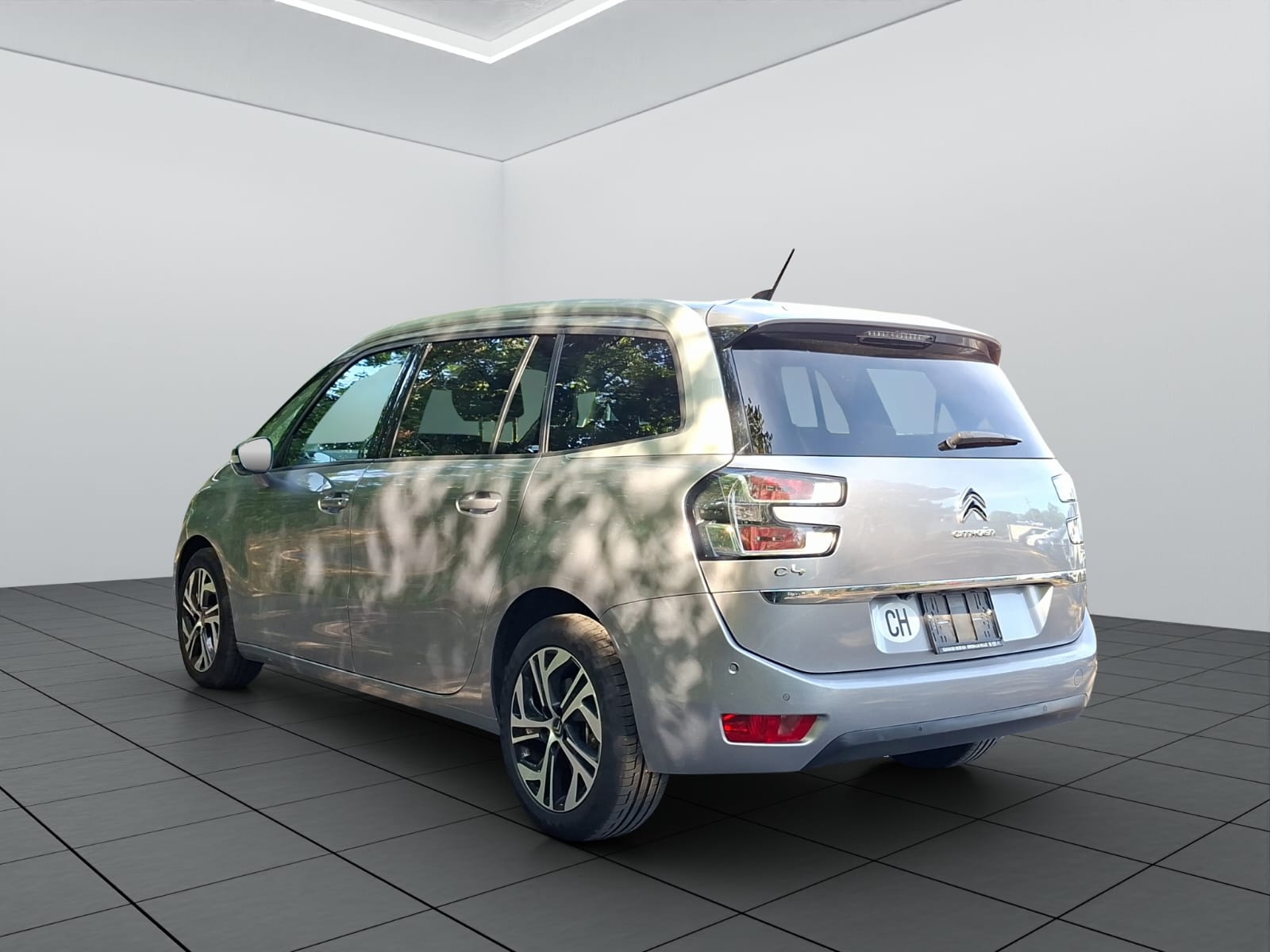 CITROEN Grand C4 Picasso 1.6i 16V THP Feel Edition EAT6-image-4
