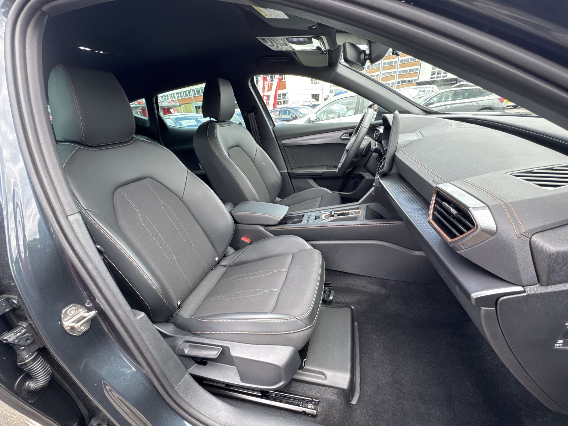 CUPRA Formentor 1.5 TSi DSG-Automat-image-12