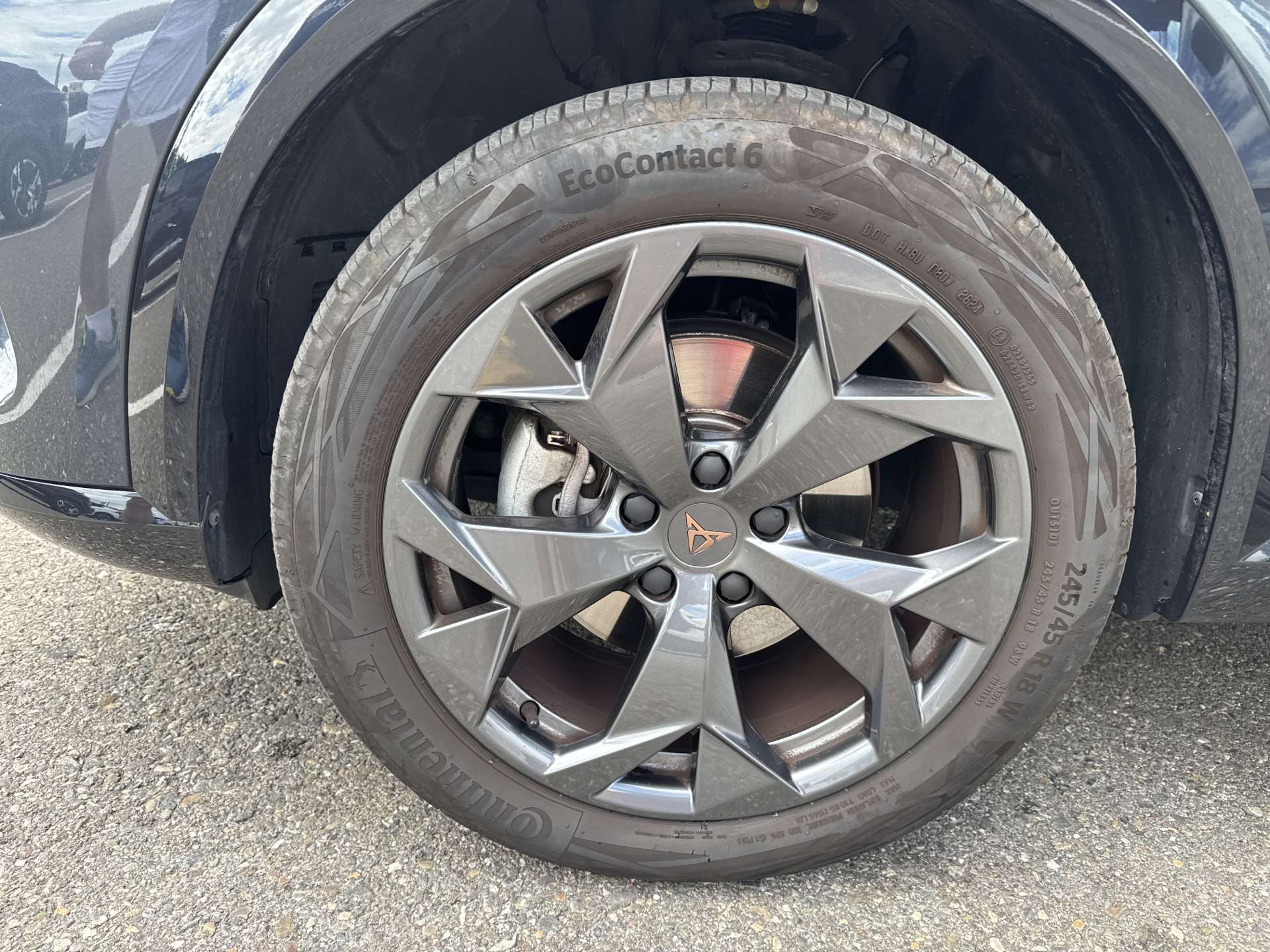 CUPRA Formentor 1.5 TSi DSG-Automat-image-8
