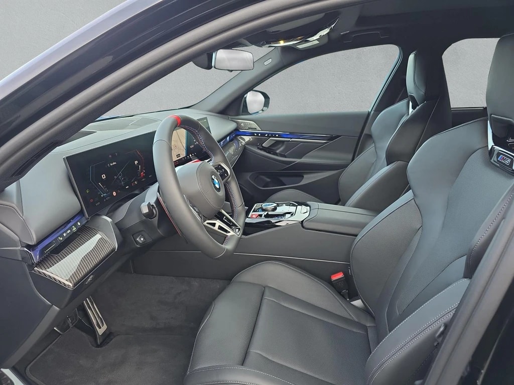 BMW M5 xDrive-image-10