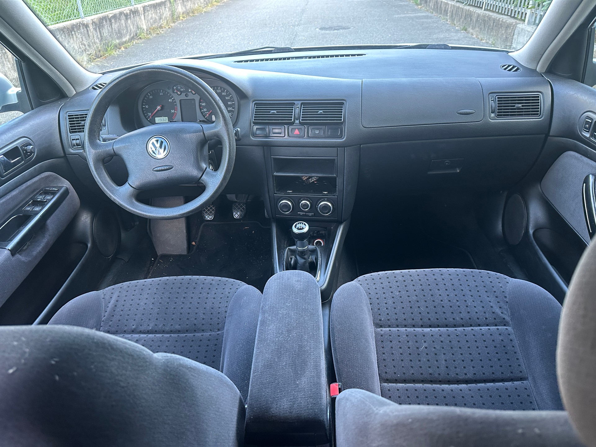VW Golf 1.9 TDI Comfortline-image-6