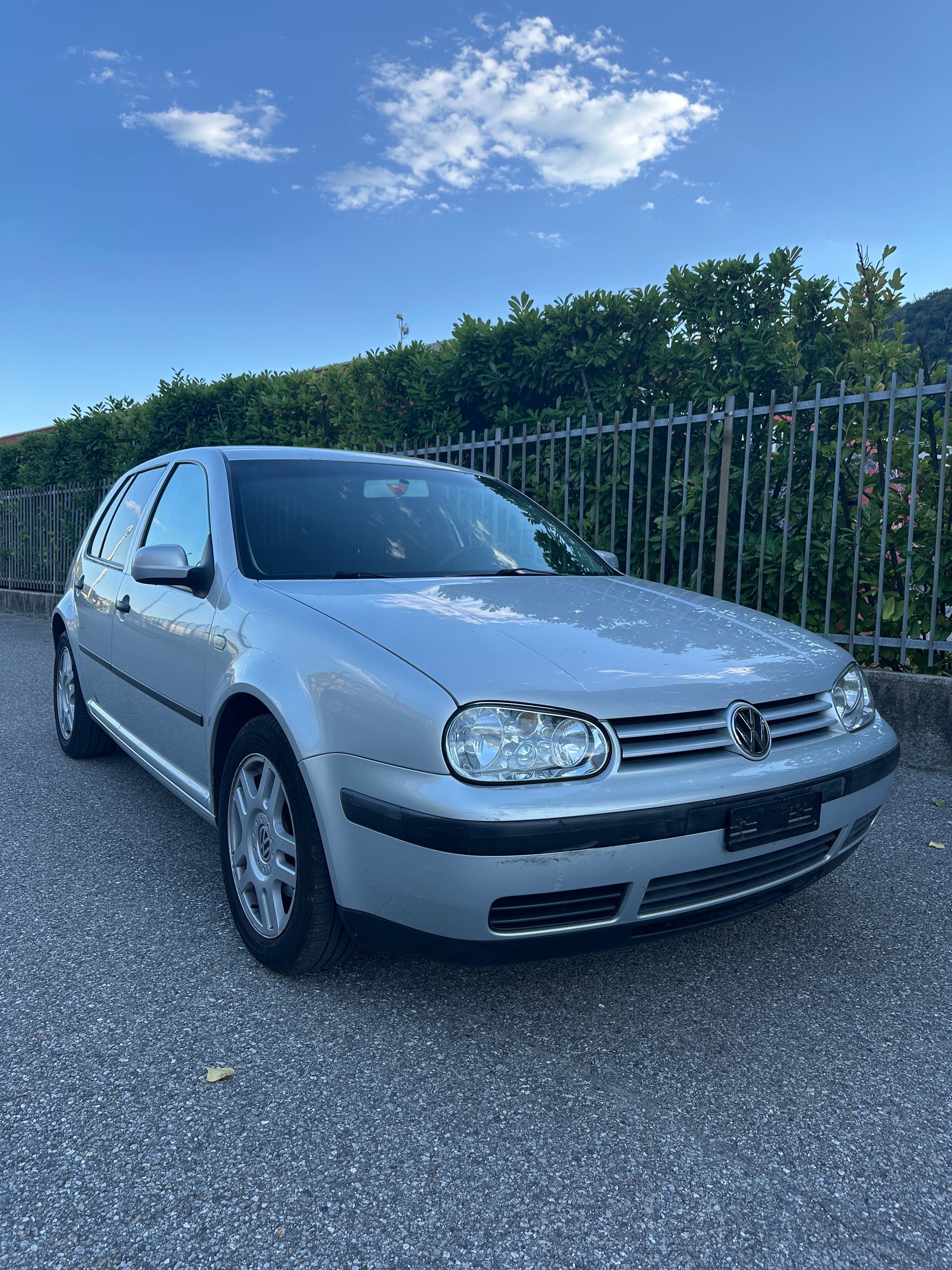 VW Golf 1.9 TDI Comfortline-image-1