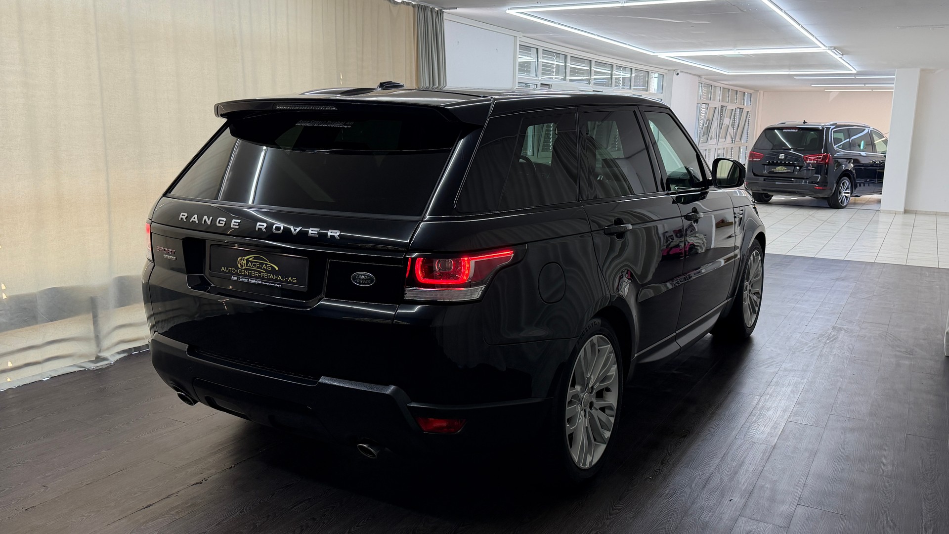 LAND ROVER Range Rover Sport 3.0 SDV6 HSE Automatic-image-3
