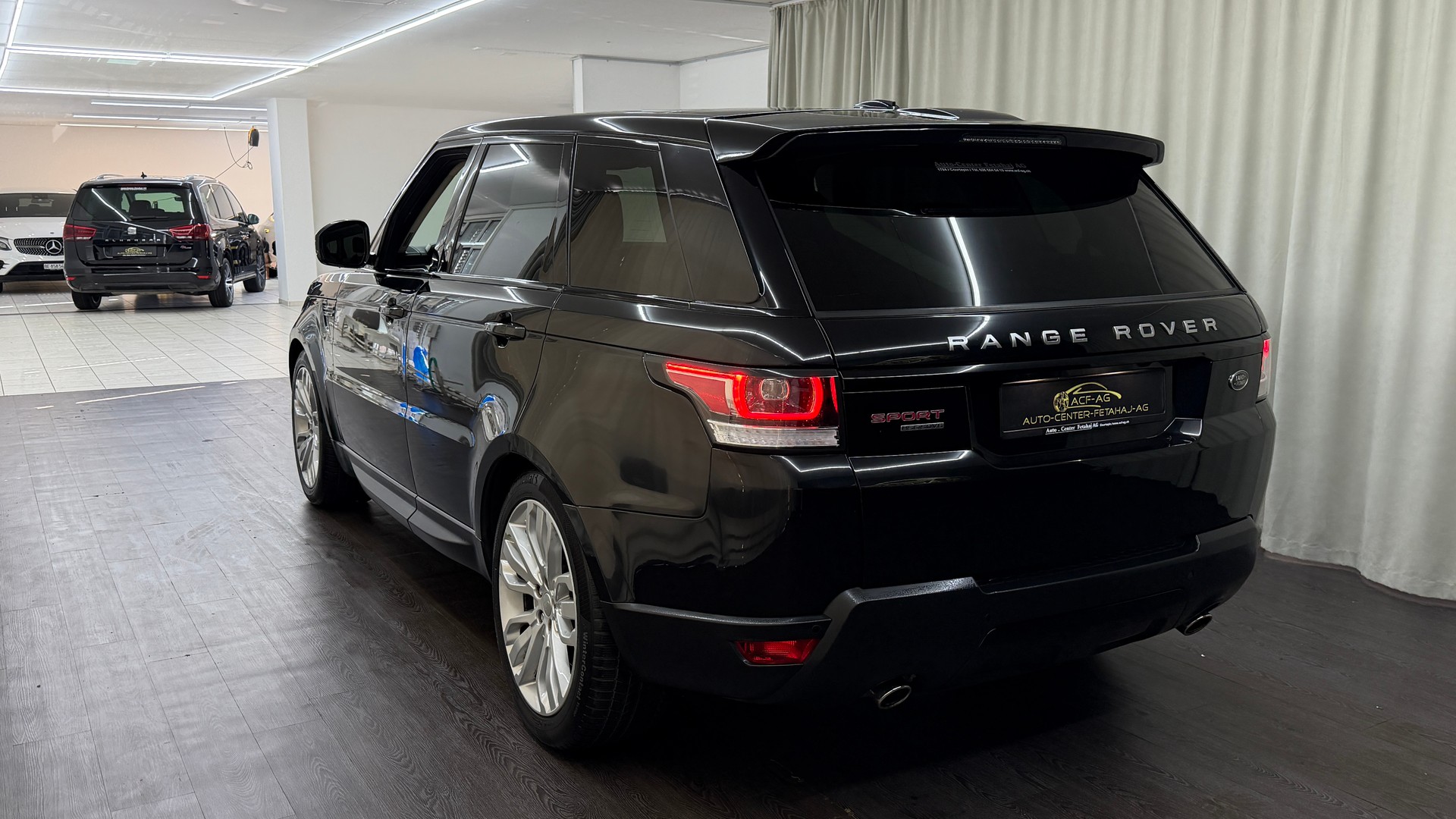 LAND ROVER Range Rover Sport 3.0 SDV6 HSE Automatic-image-5