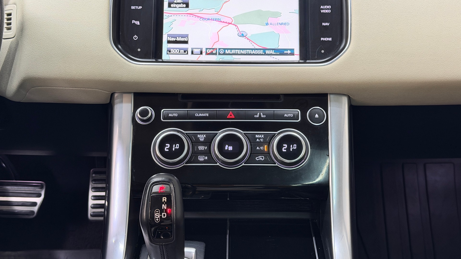 LAND ROVER Range Rover Sport 3.0 SDV6 HSE Automatic-image-14
