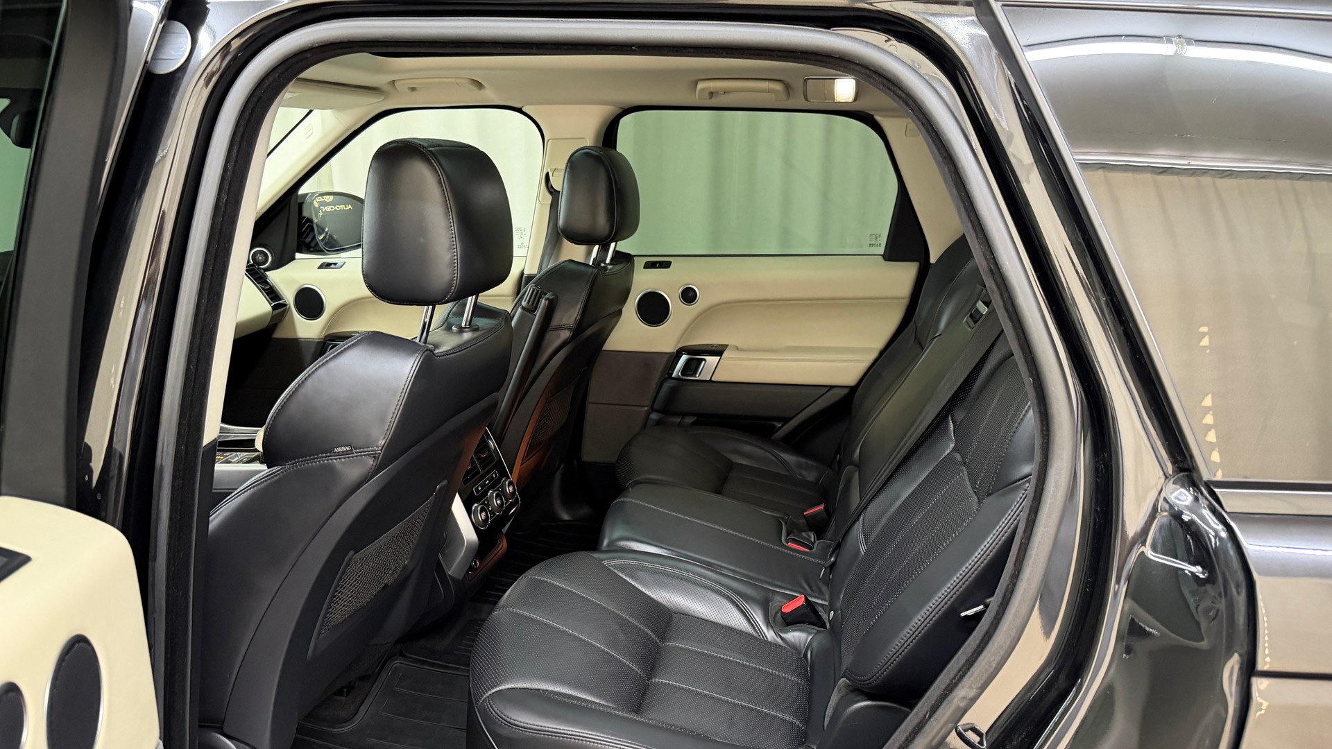 LAND ROVER Range Rover Sport 3.0 SDV6 HSE Automatic-image-10