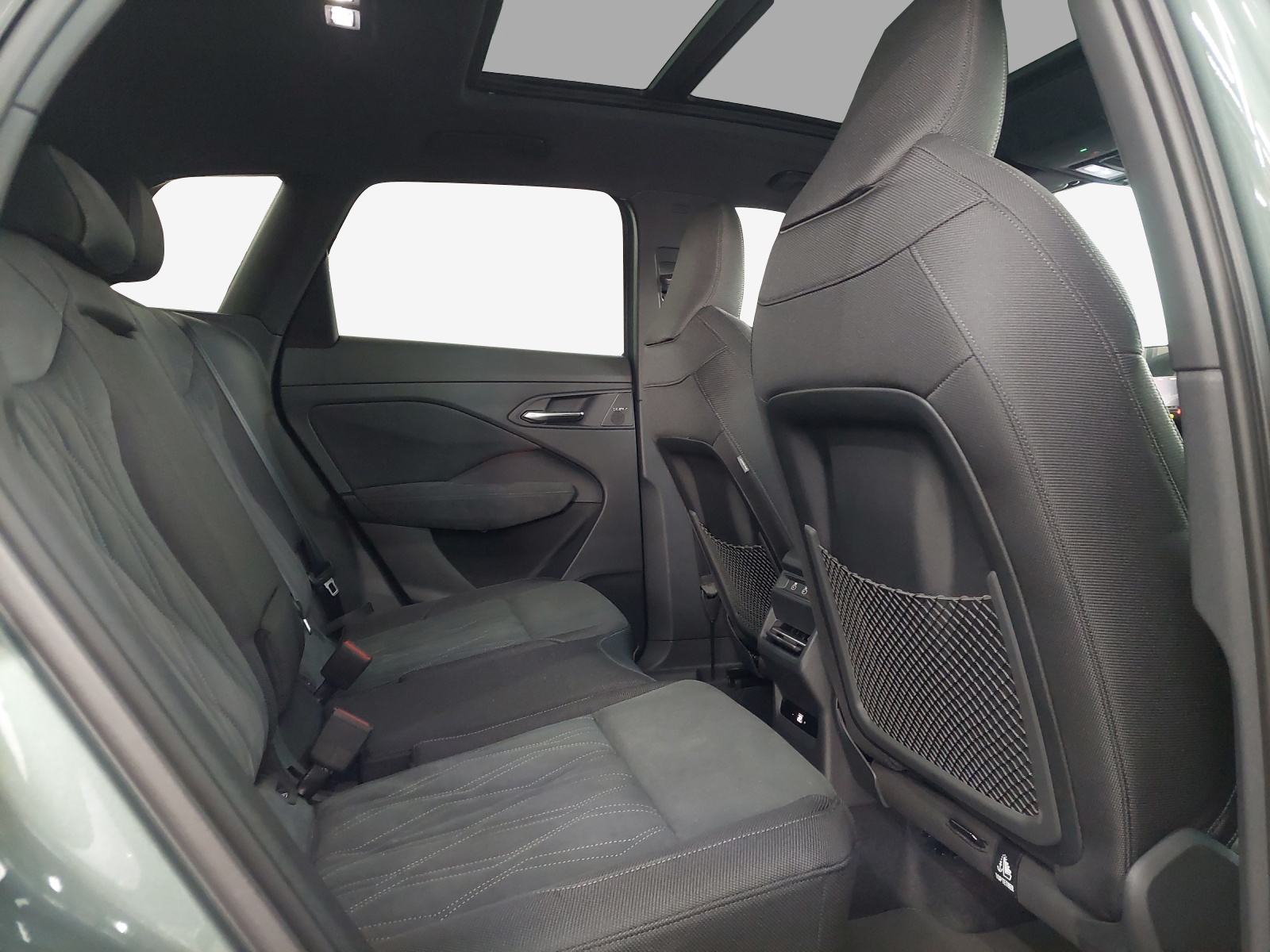 AUDI Q3 SUV 110 kW TFSI S tronic-image-13