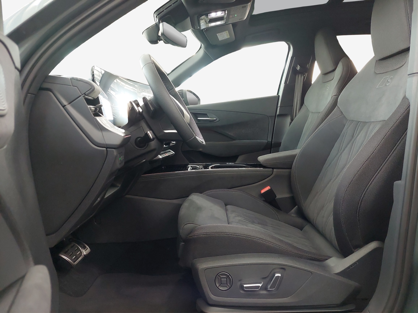 AUDI Q3 SUV 110 kW TFSI S tronic-image-7