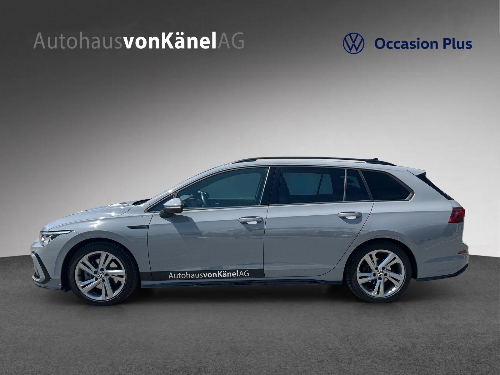 VW Golf Variant 2.0 TSI R-Line DSG 4Motion-image-1
