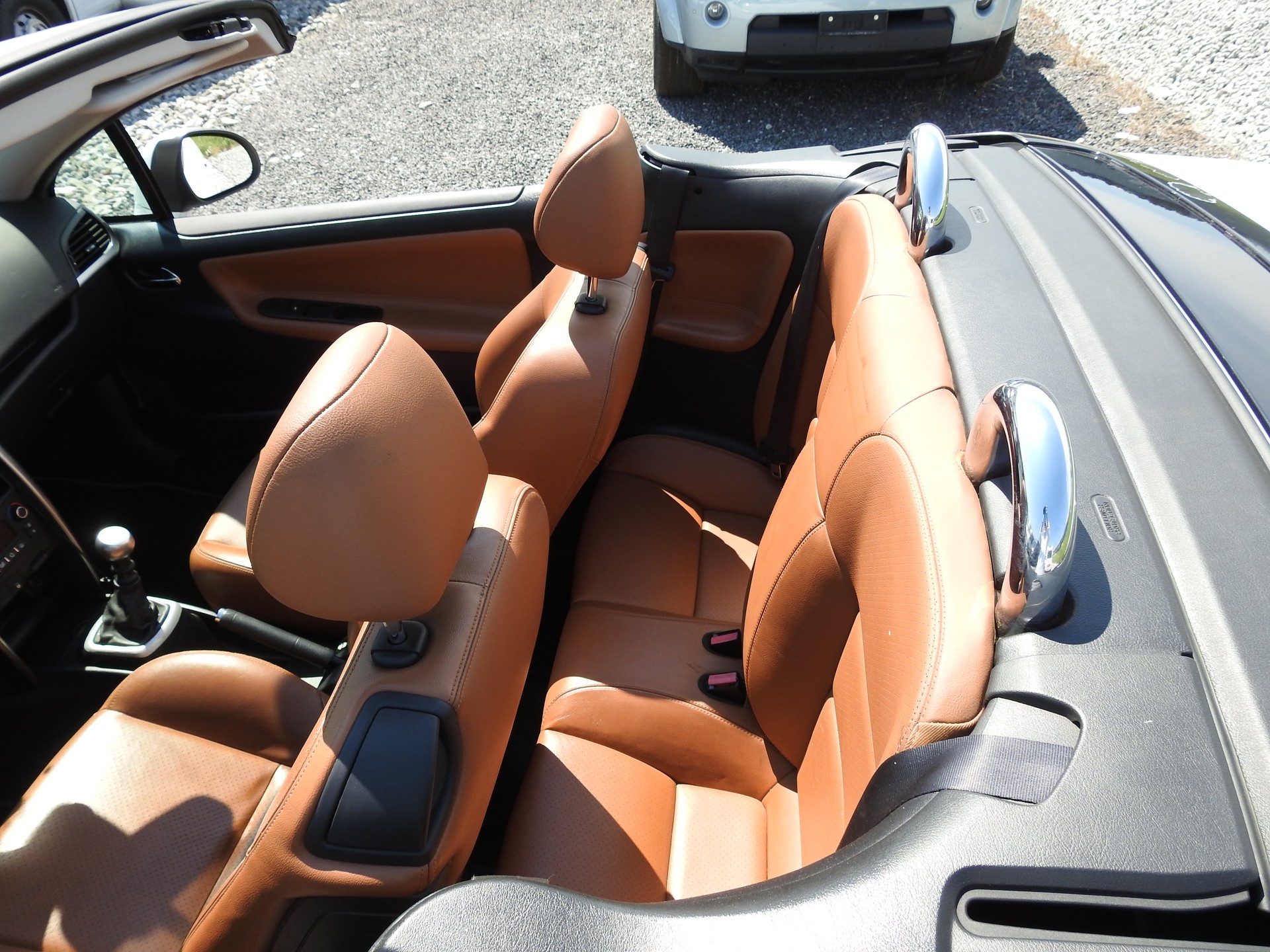 PEUGEOT 207 CC 1.6 16V Turbo Roland Garros-image-27