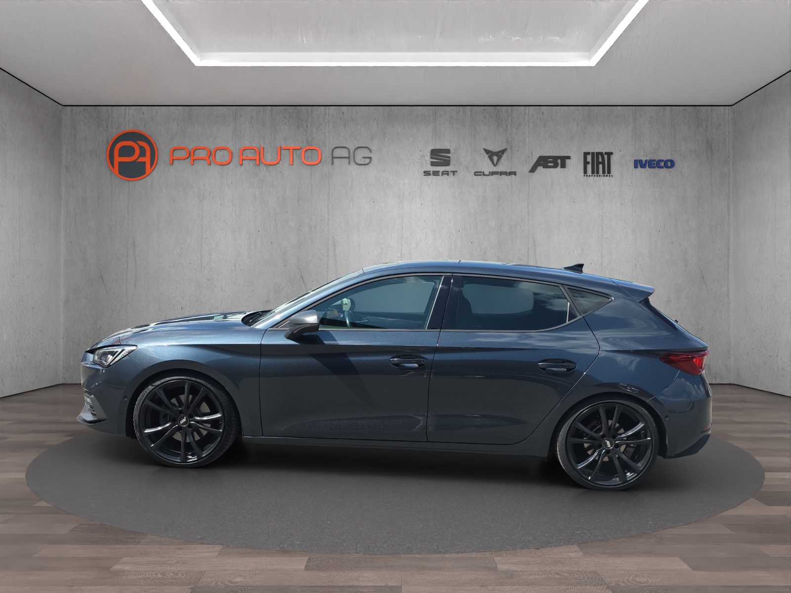 SEAT Leon 1.5 eTSI mHEV DSG FR-showroom-element-1