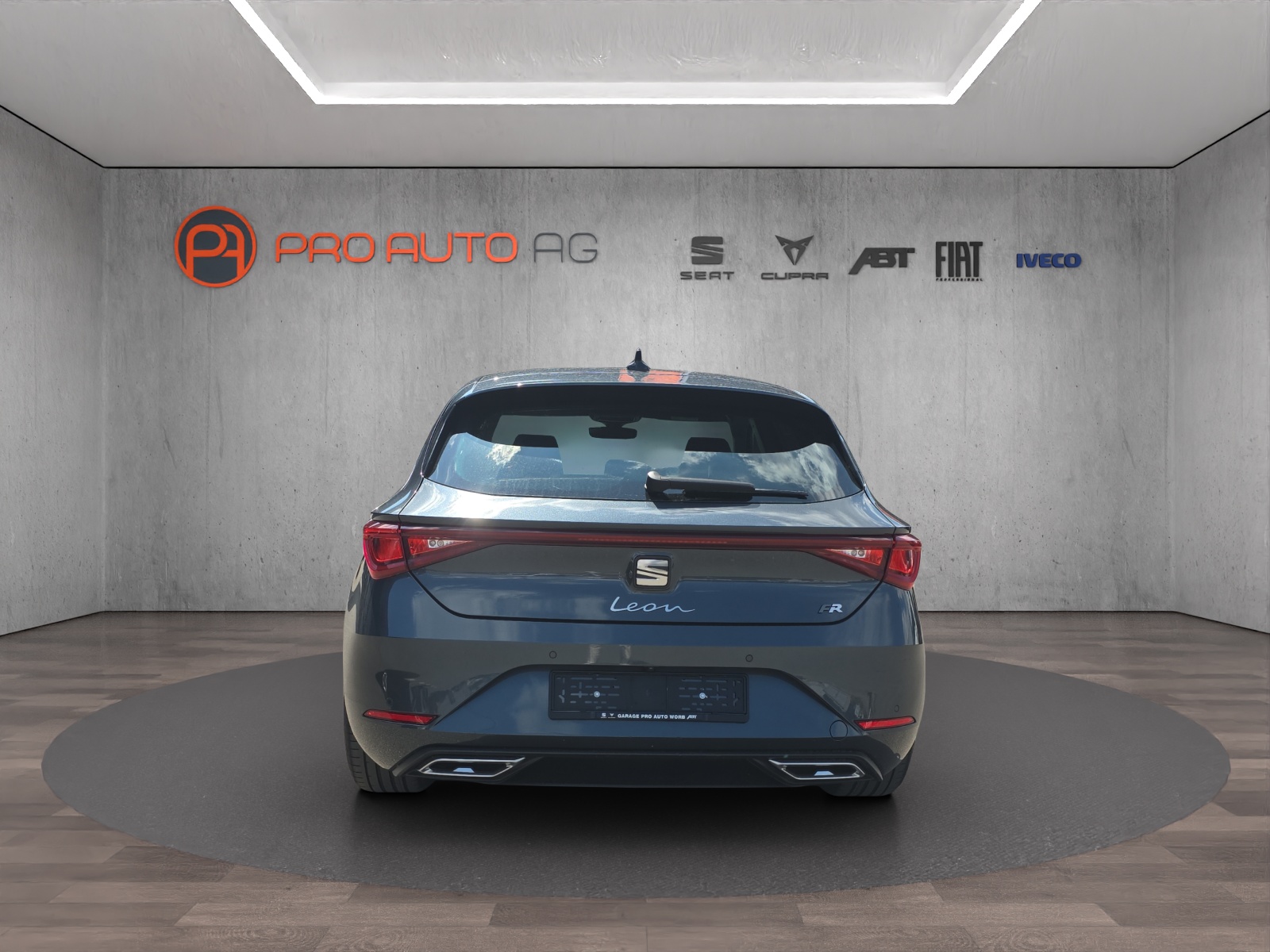 SEAT Leon 1.5 eTSI mHEV DSG FR-showroom-element-3