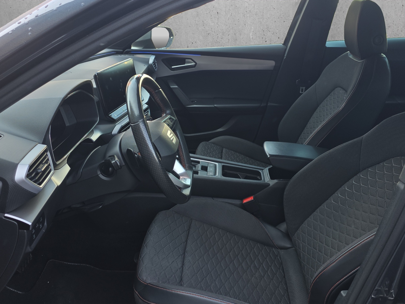 SEAT Leon 1.5 eTSI mHEV DSG FR-image-9