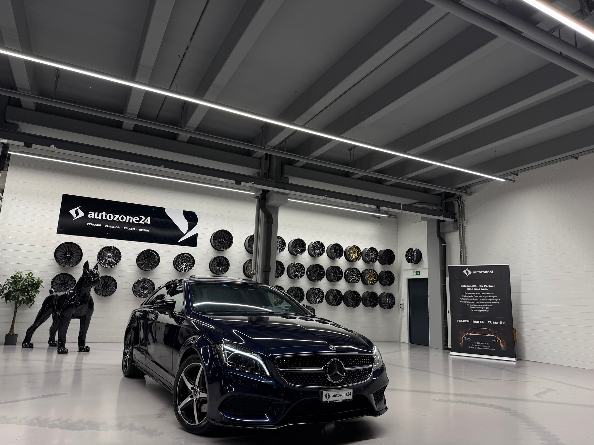 MERCEDES-BENZ CLS 250 d 4matic *CH-Auto*Sport AMG Pack*Lückenlose Servicehistorie bei Mercedes*Frisch ab Service*-showroom-element-1