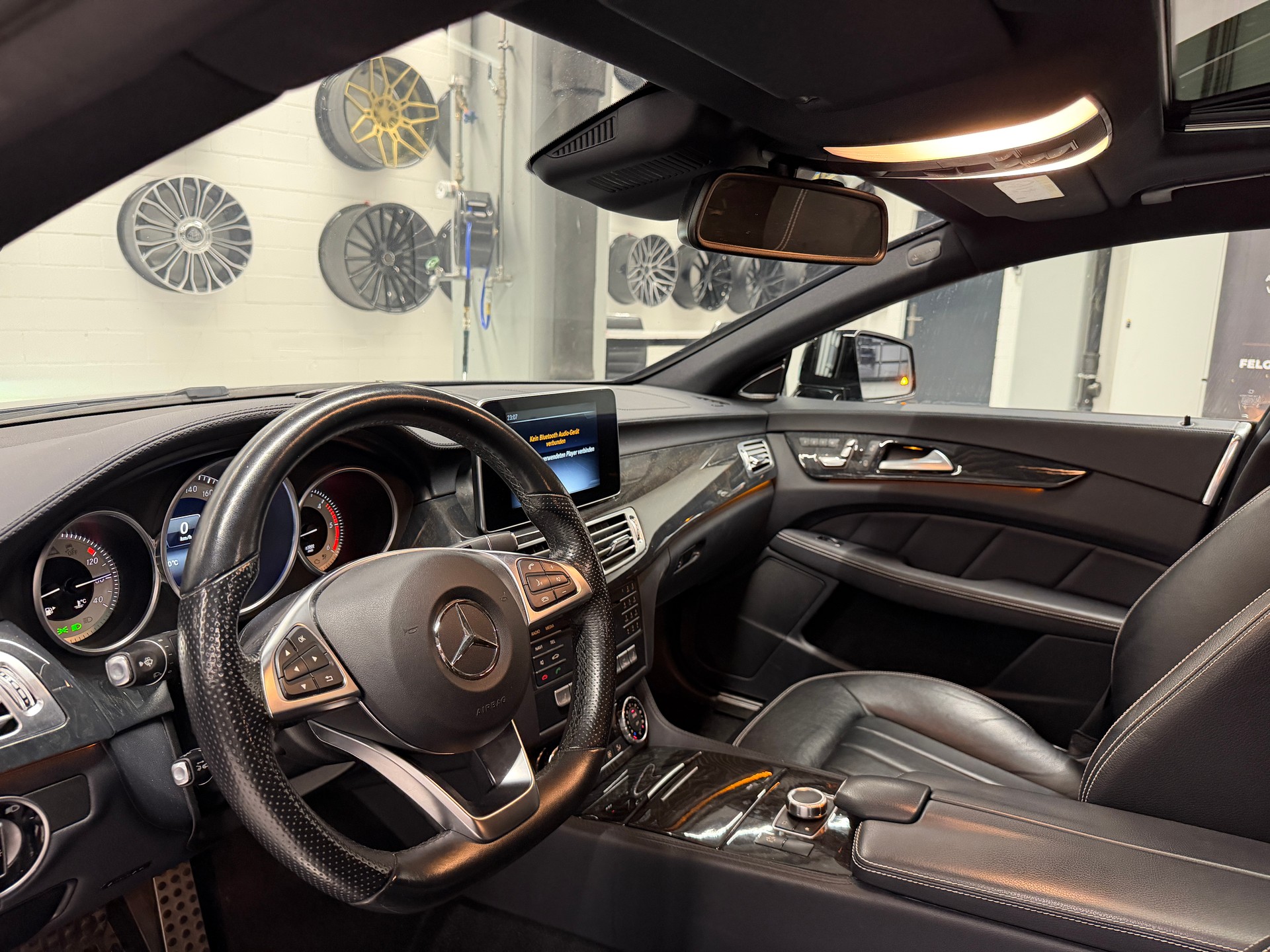 MERCEDES-BENZ CLS 250 d 4matic *CH-Auto*Sport AMG Pack*Lückenlose Servicehistorie bei Mercedes*Frisch ab Service*-image-15