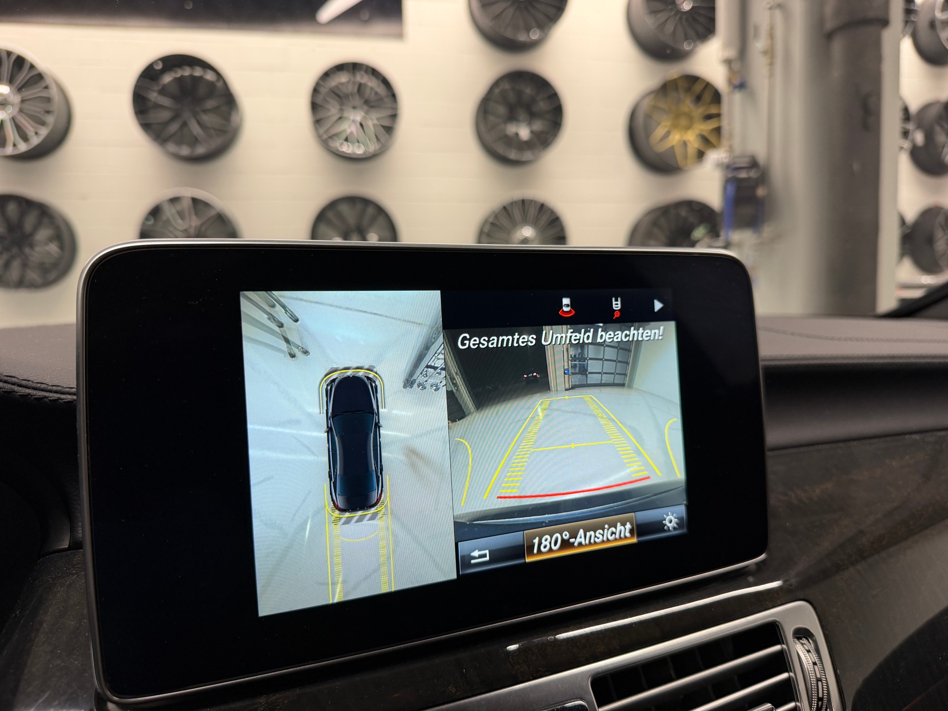 MERCEDES-BENZ CLS 250 d 4matic *CH-Auto*Sport AMG Pack*Lückenlose Servicehistorie bei Mercedes*Frisch ab Service*-image-19