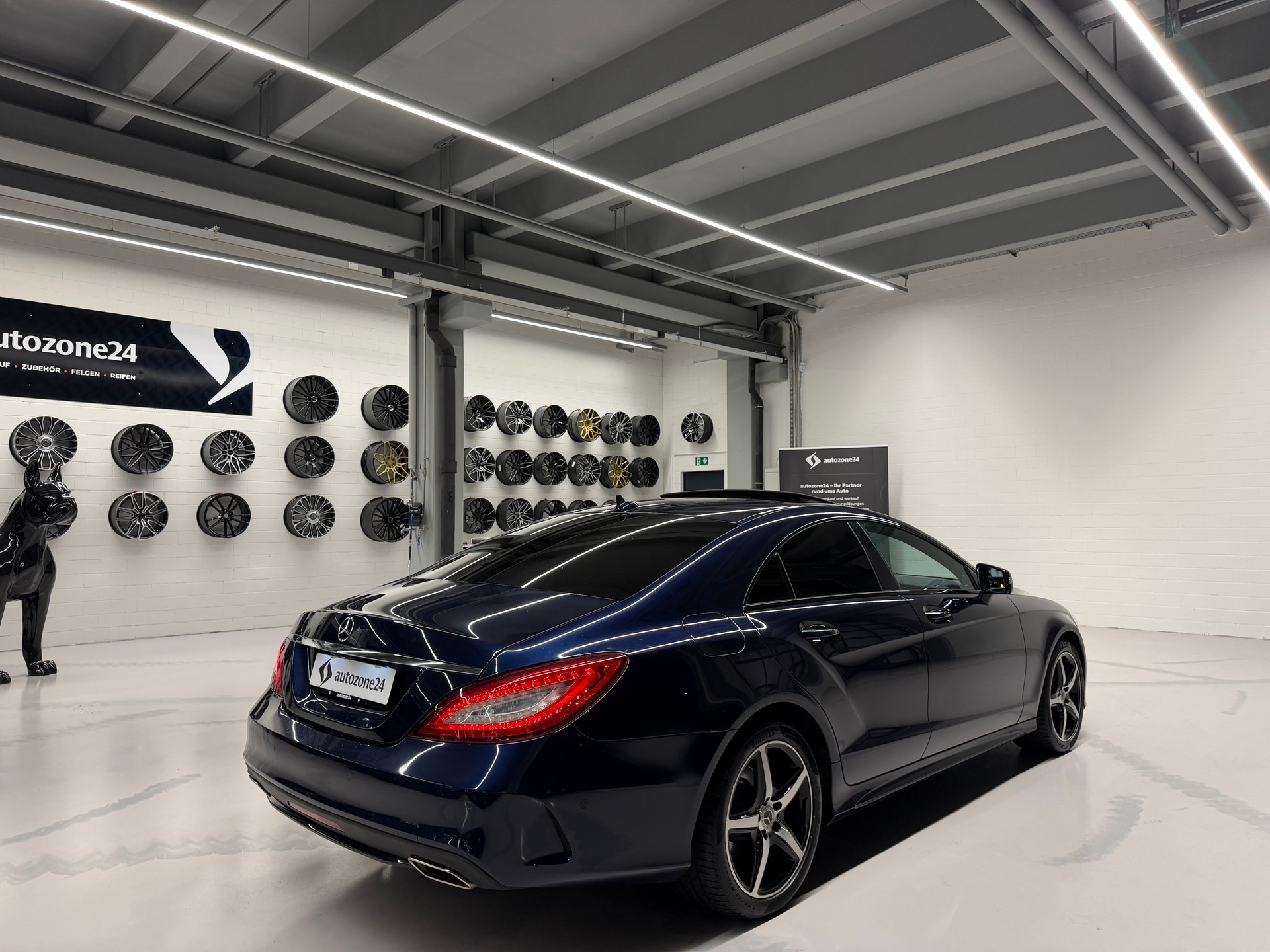 MERCEDES-BENZ CLS 250 d 4matic *CH-Auto*Sport AMG Pack*Lückenlose Servicehistorie bei Mercedes*Frisch ab Service*-image-3