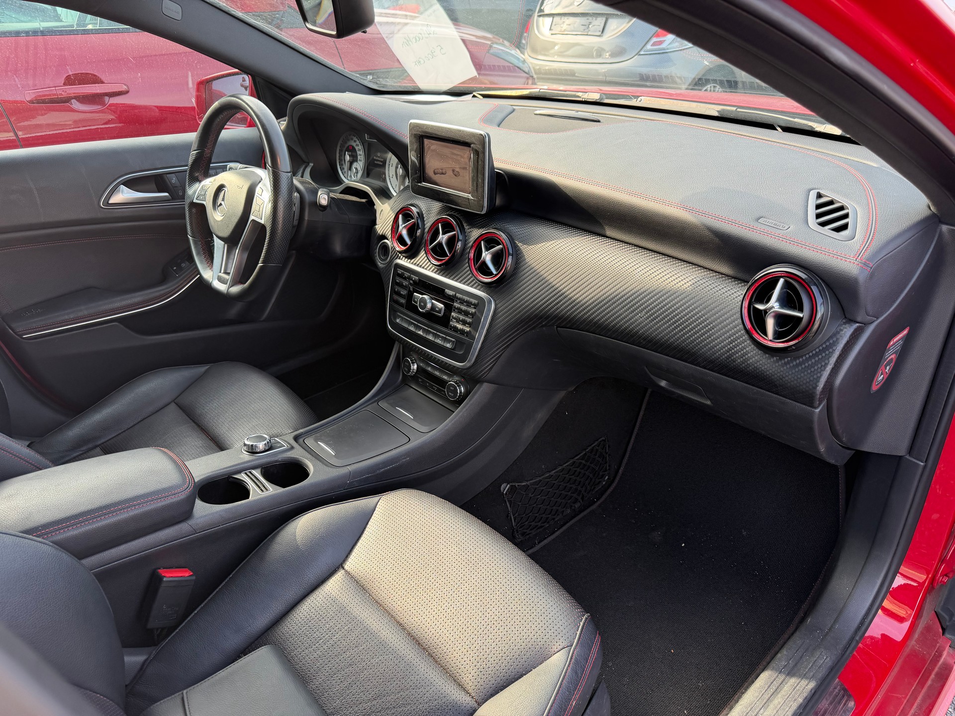 MERCEDES-BENZ A 250 Sport 4Matic 7G-DCT-image-9