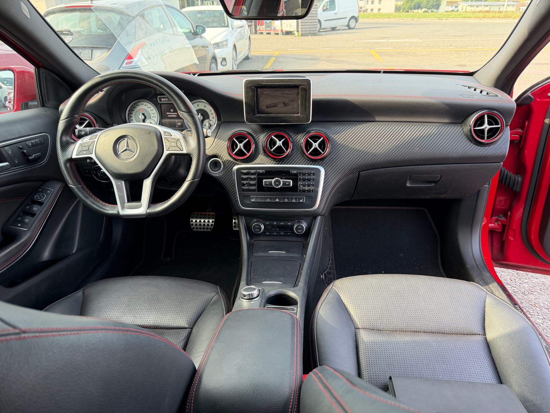 MERCEDES-BENZ A 250 Sport 4Matic 7G-DCT-image-8