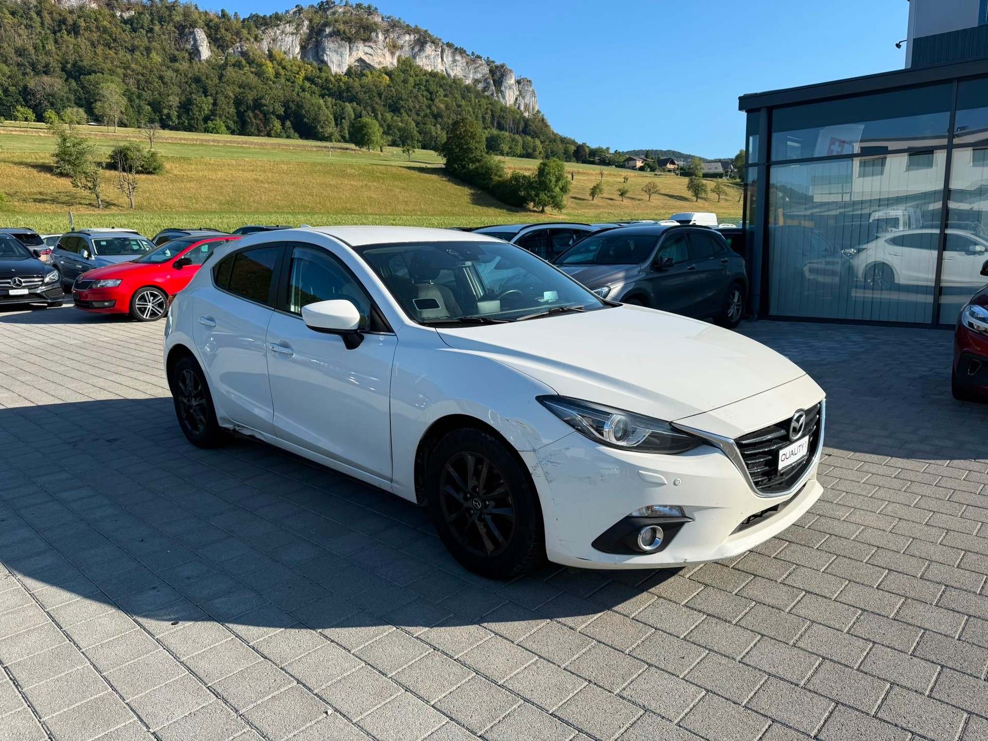 MAZDA 3 2.2 16V CD Revolution-showroom-element-3